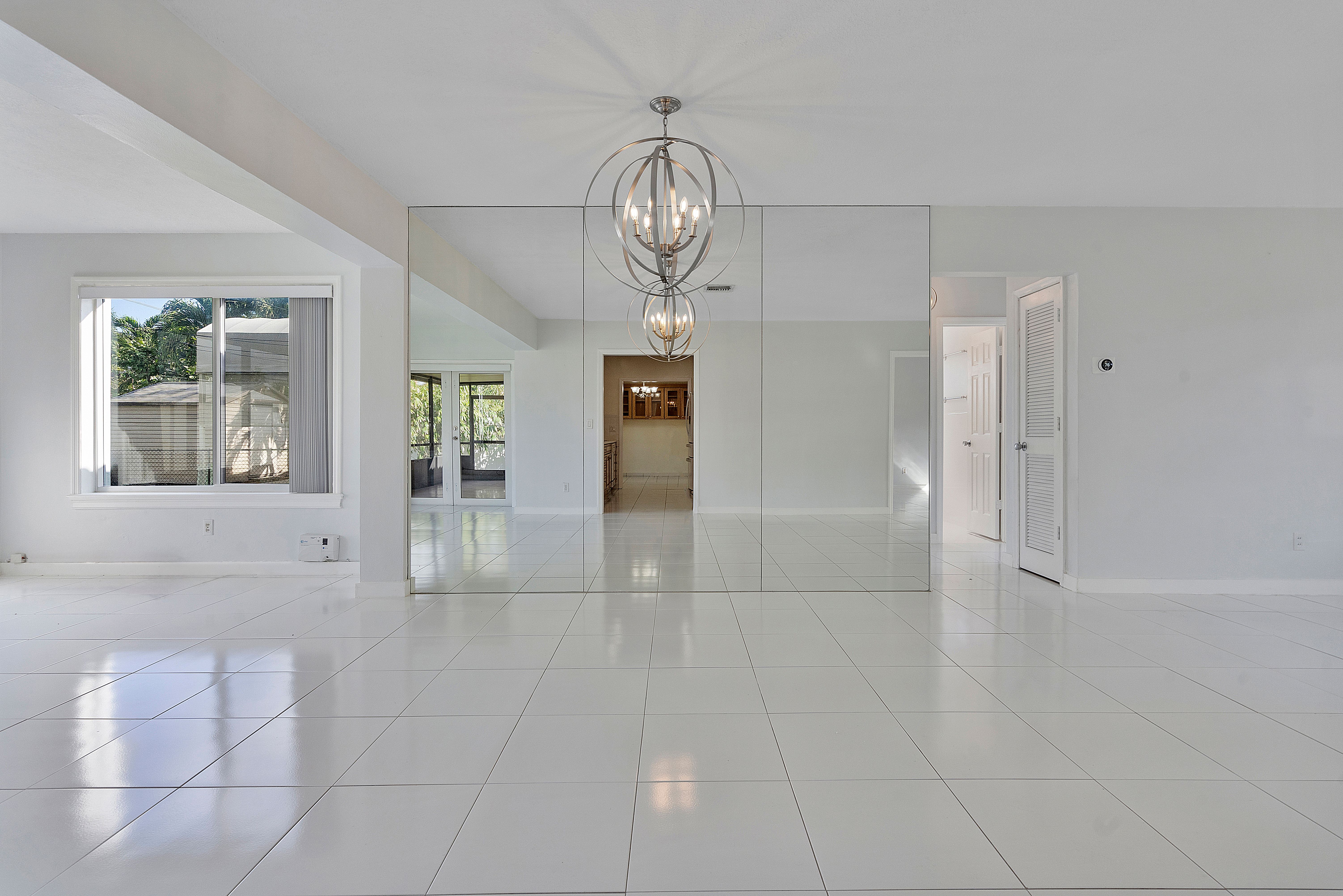  2475 NE 214th St, Aventura, FL, 33180 - 物件實景