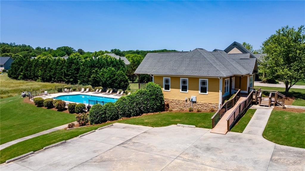 Adairsville, Georgia, 30103, United States, 4 Bedrooms Bedrooms, ,4 BathroomsBathrooms,Residential,For Sale,1920878
