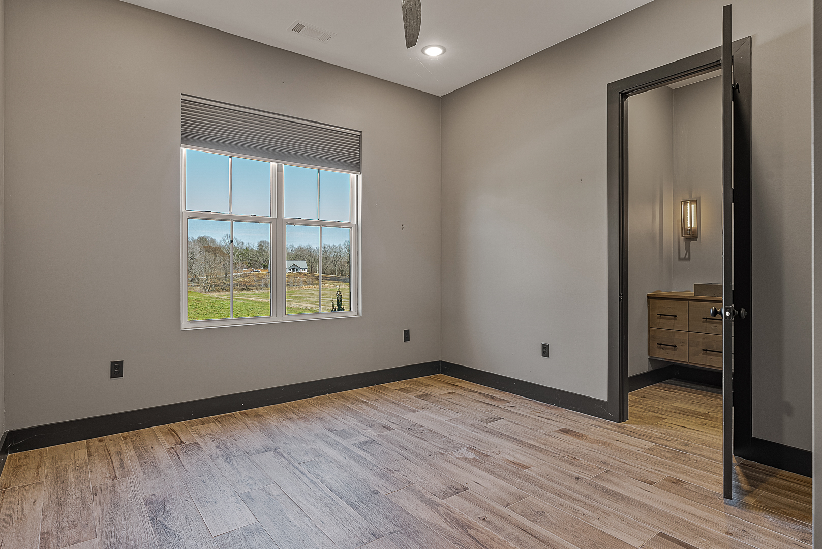 Jonesboro, Arkansas, 72404, United States, 4 Bedrooms Bedrooms, ,4 BathroomsBathrooms,Residential,For Sale,1744124
