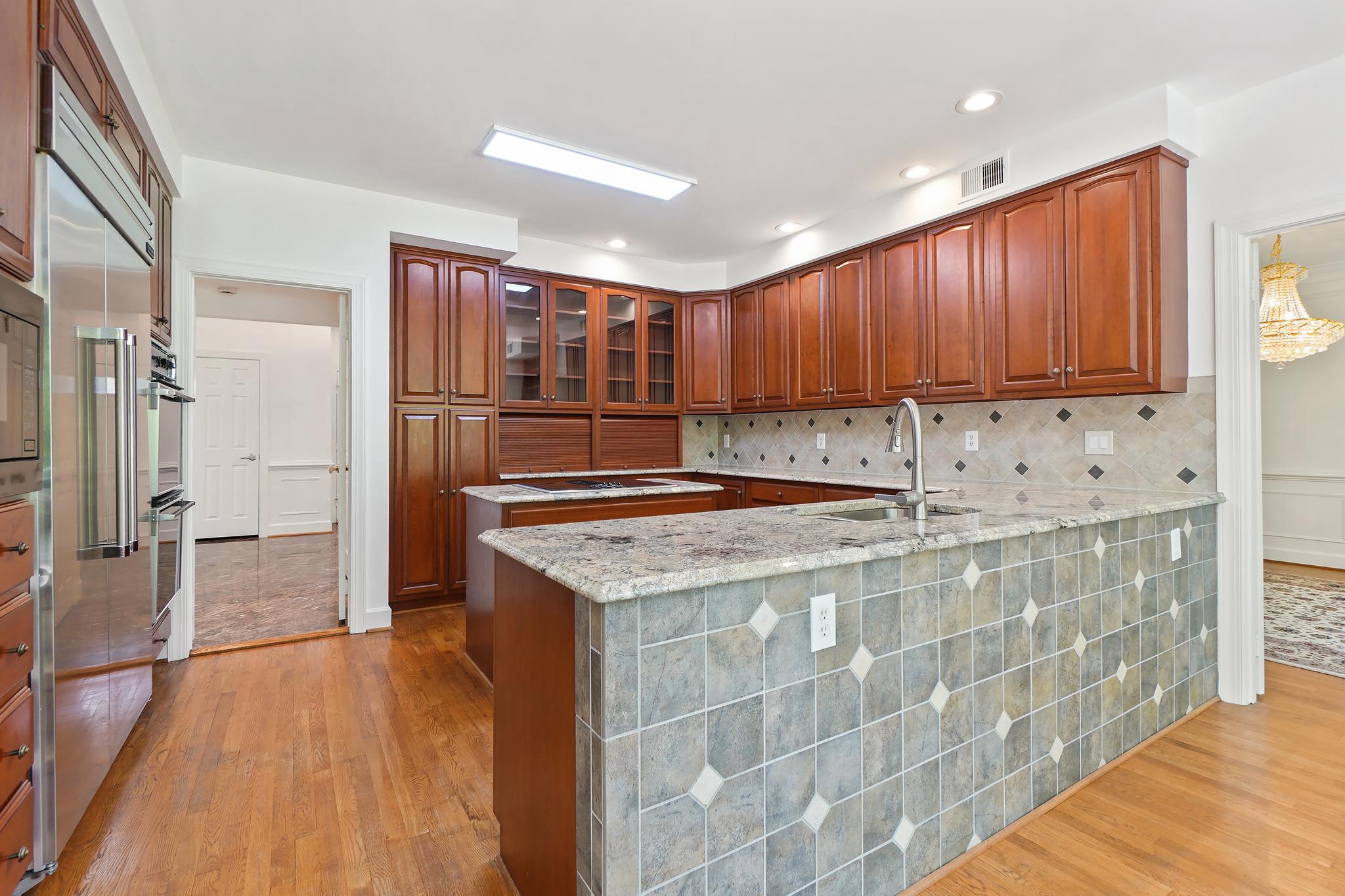  9705 Holloway Hill, Potomac, MD, 20854 - 物件實景