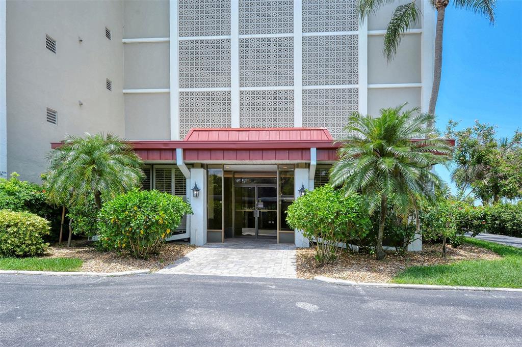 Sarasota, Florida, 34236, United States, 2 Bedrooms Bedrooms, ,2 BathroomsBathrooms,Residential,For Sale,1866330
