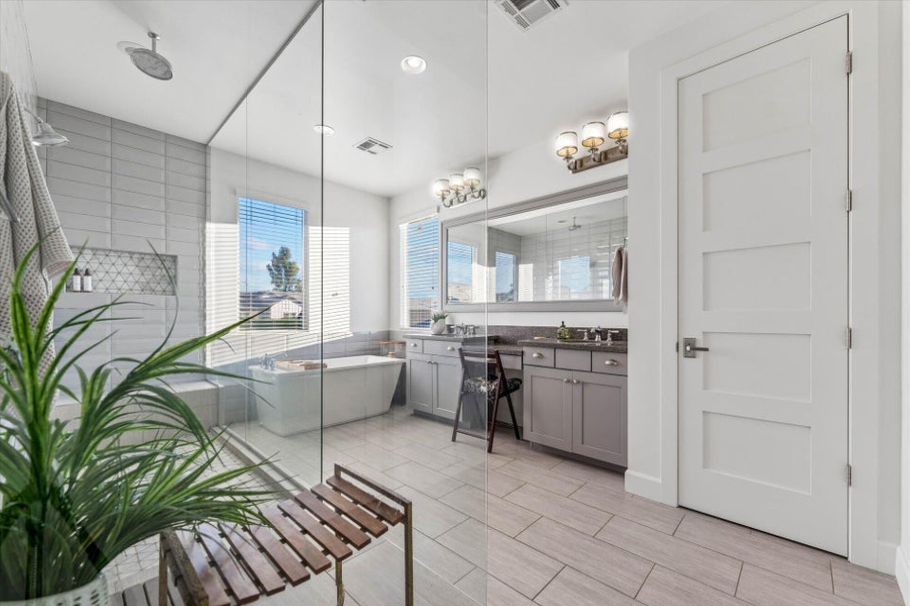  3829 E Crittenden Lane, Phoenix, AZ 85018 - 物件實景