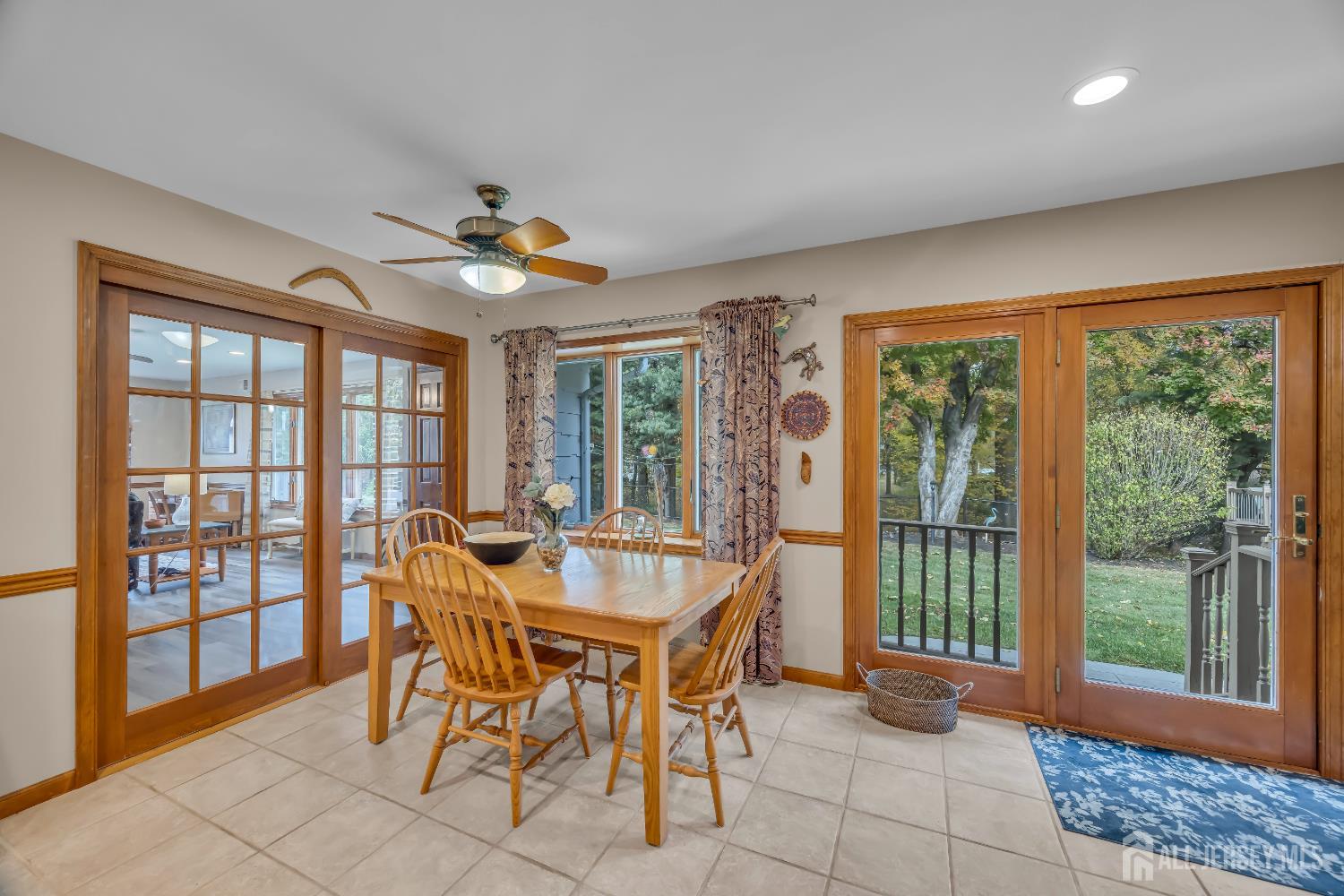 Edison, New Jersey, 08820, United States, 3 Bedrooms Bedrooms, ,2 BathroomsBathrooms,Residential,For Sale,1989177