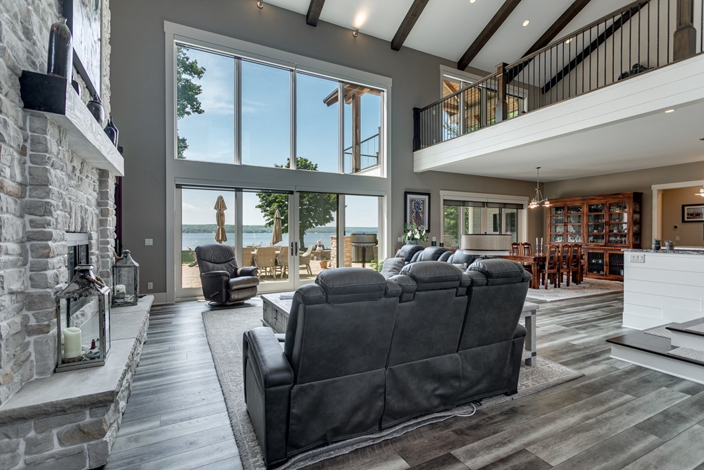 Sturgeon Bay, Wisconsin, 54235, United States, 3 Bedrooms Bedrooms, ,5 BathroomsBathrooms,Residential,For Sale,1941719