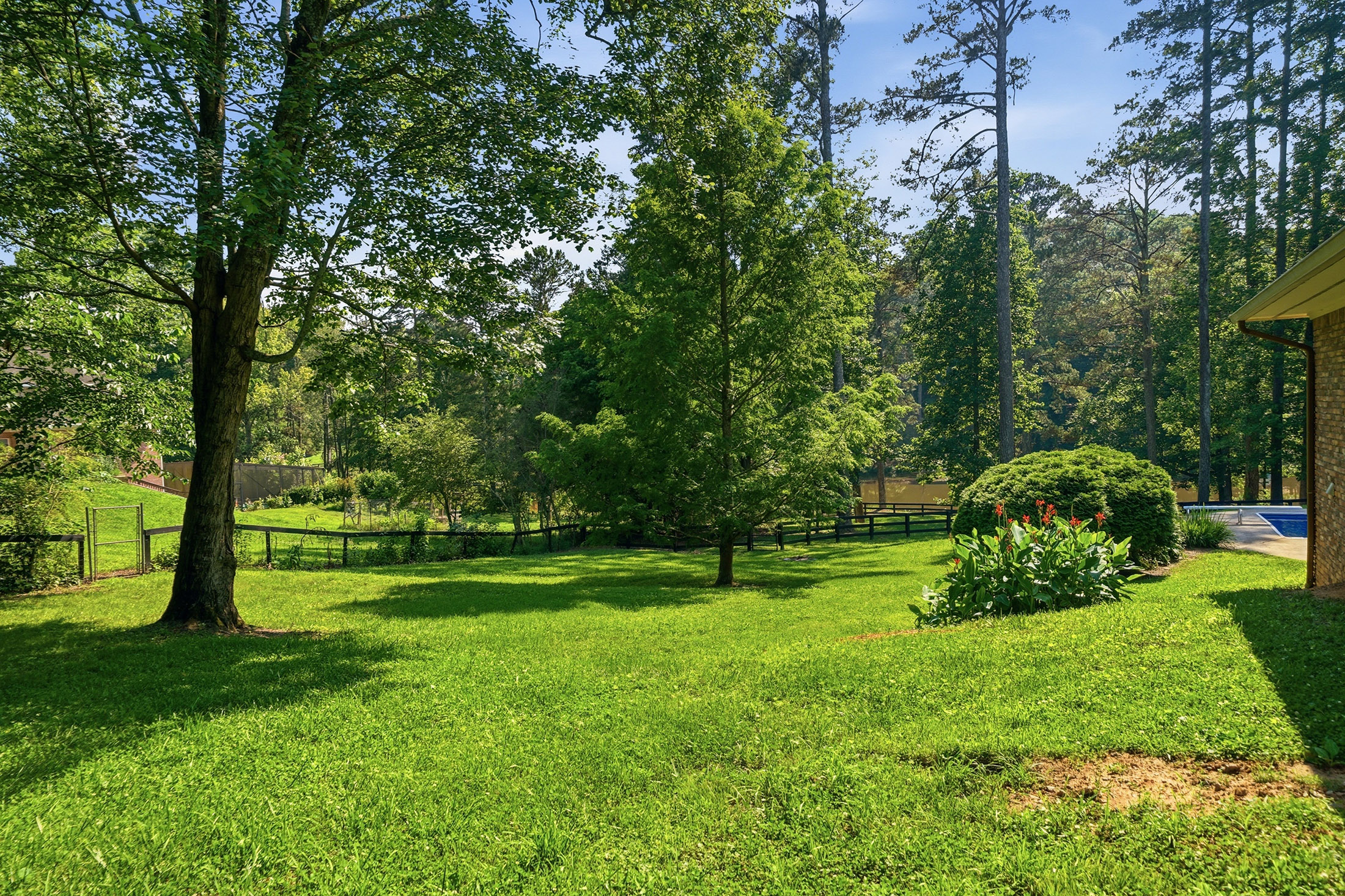  Exceptional Brick Ranch on 5+/- Picturesque Acres - 物件實景