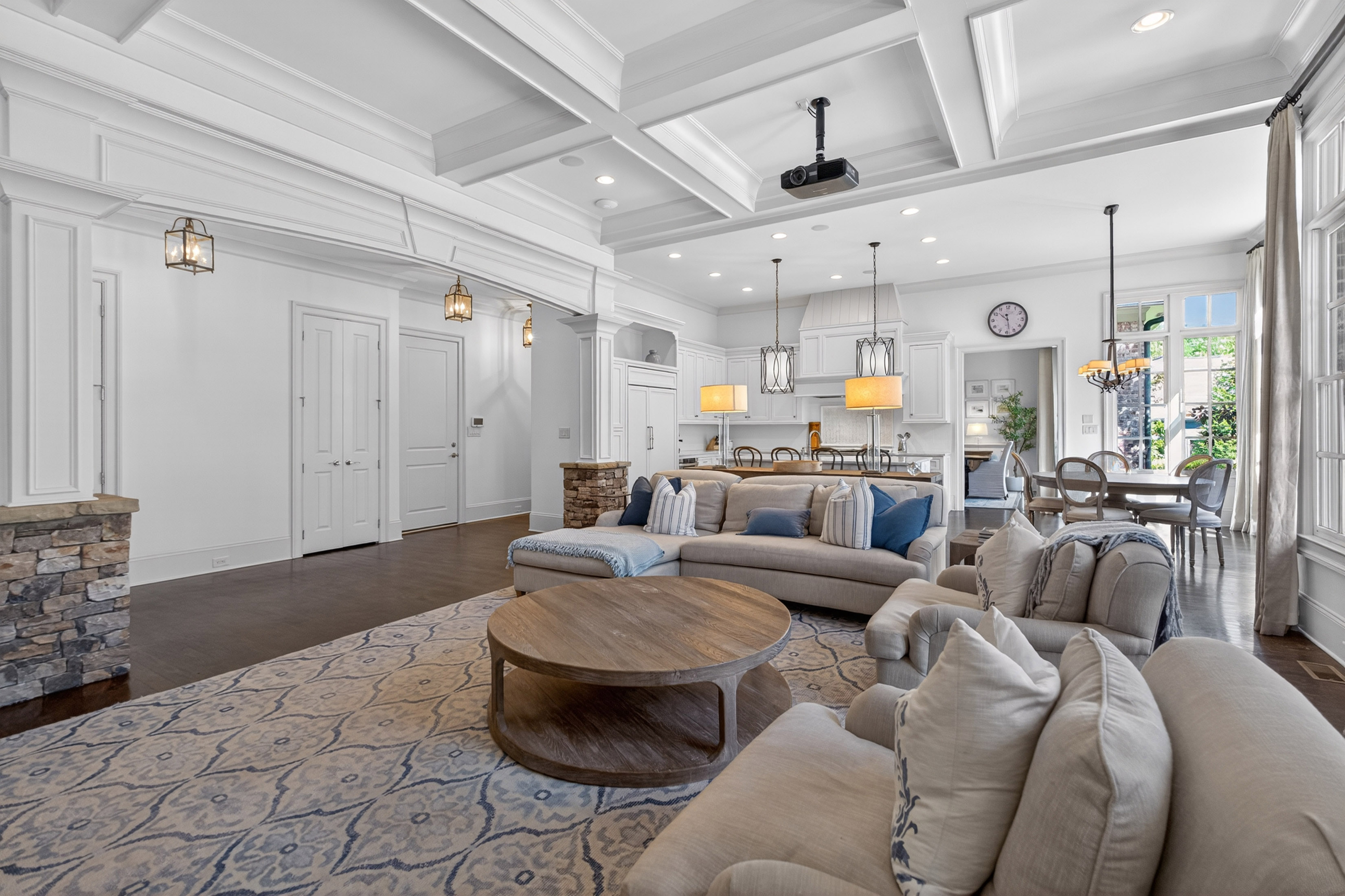  Experience Luxury in One of Georgia’s Most Prestigious Gated Golf Communities - 物件實景