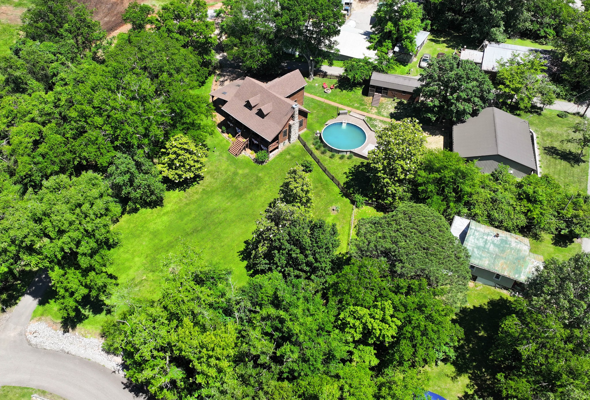 Dover, Tennessee, 37058, United States, 4 Bedrooms Bedrooms, ,3 BathroomsBathrooms,Residential,For Sale,1915564