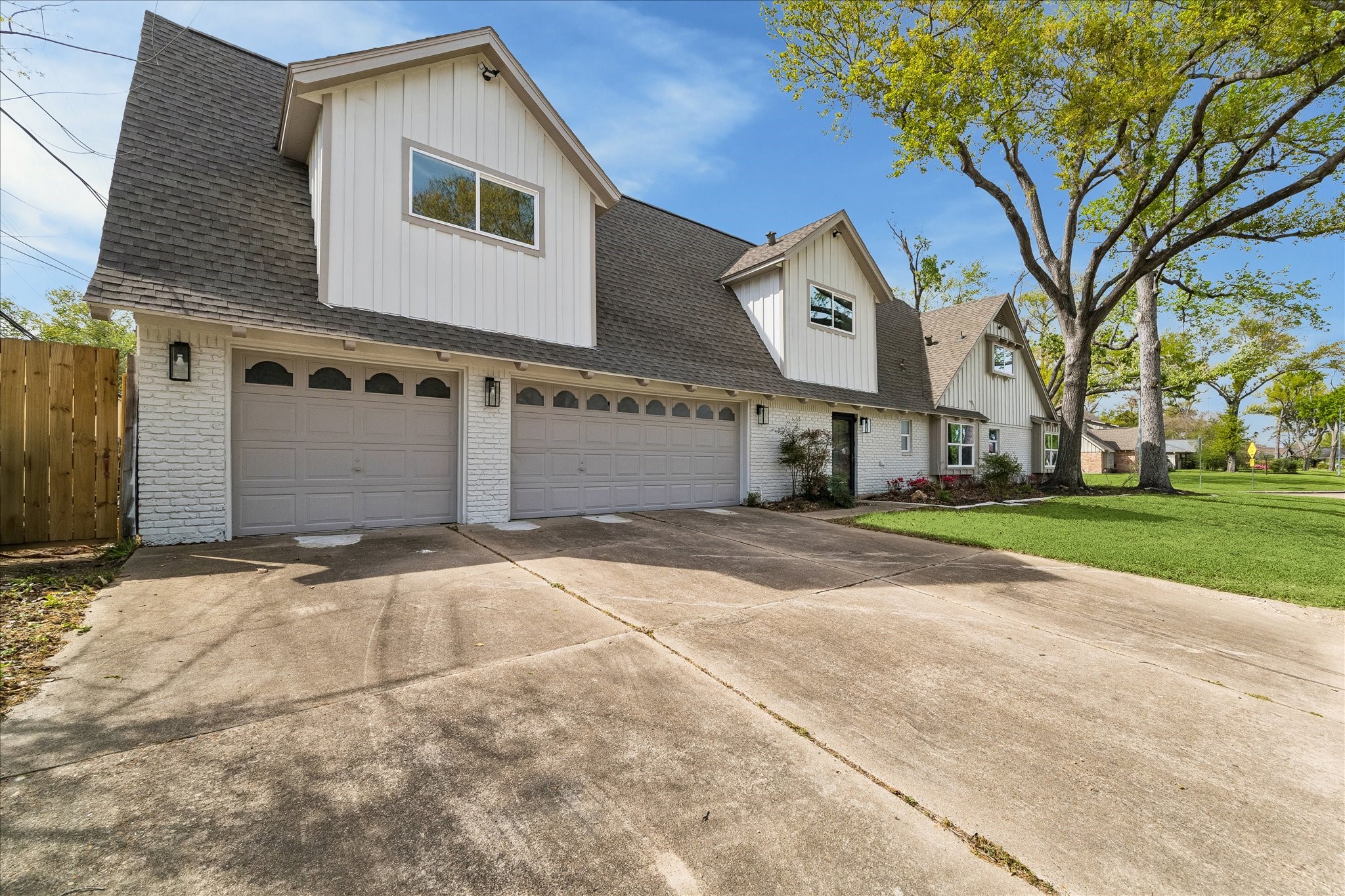  2302 Brooktree Drive - 物件實景