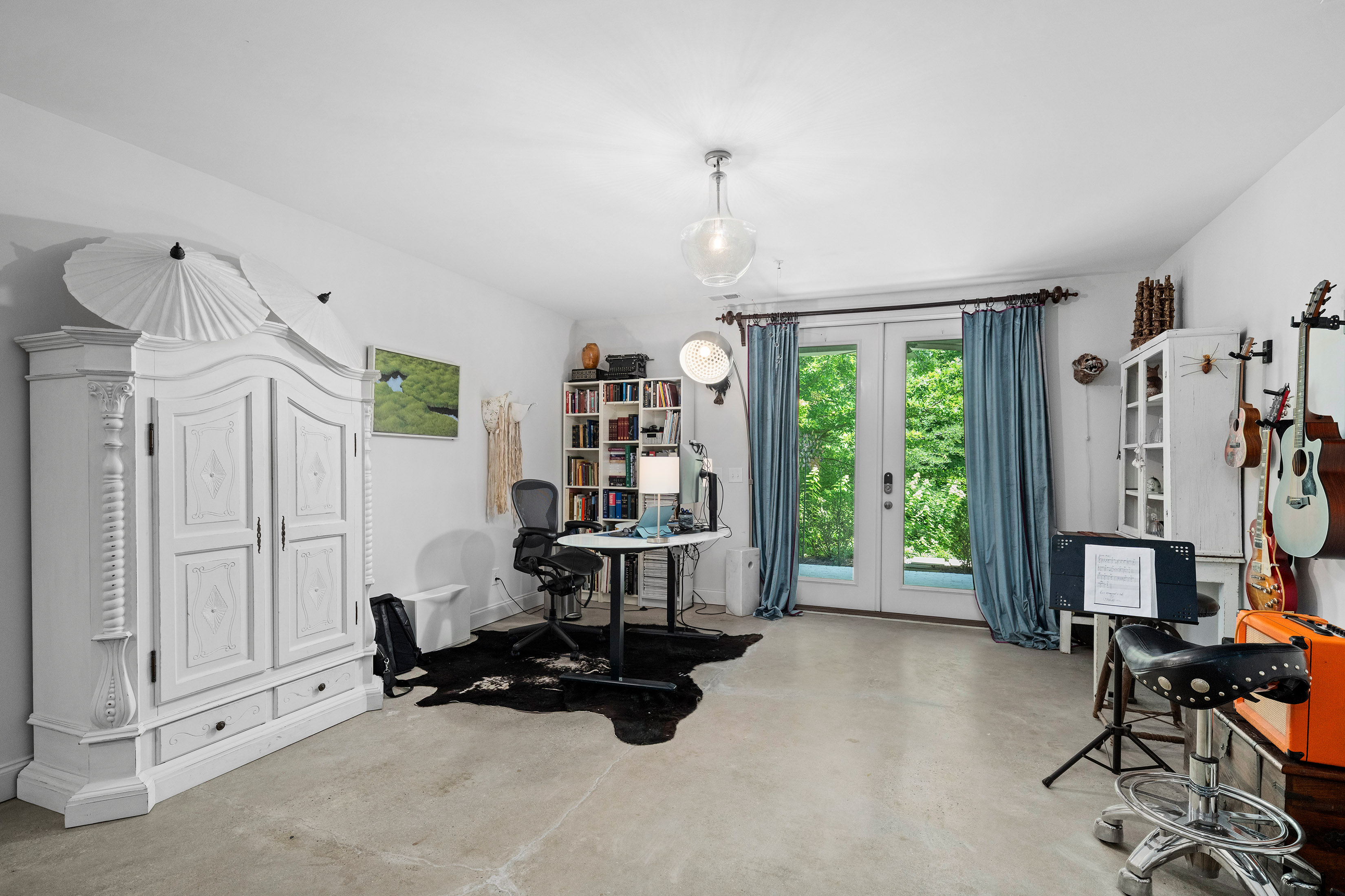  Ideally Positioned in Midwick, One of Alpharetta