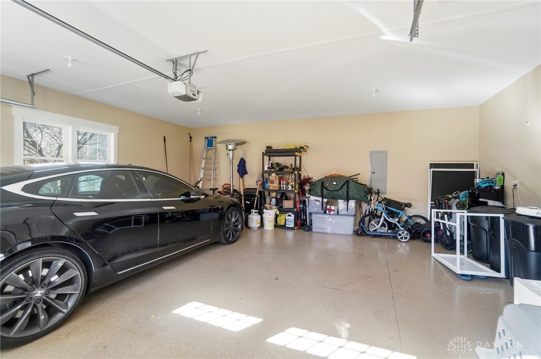 Oakwood, Ohio, 45409, United States, 3 Bedrooms Bedrooms, ,3 BathroomsBathrooms,Residential,For Sale,1991510