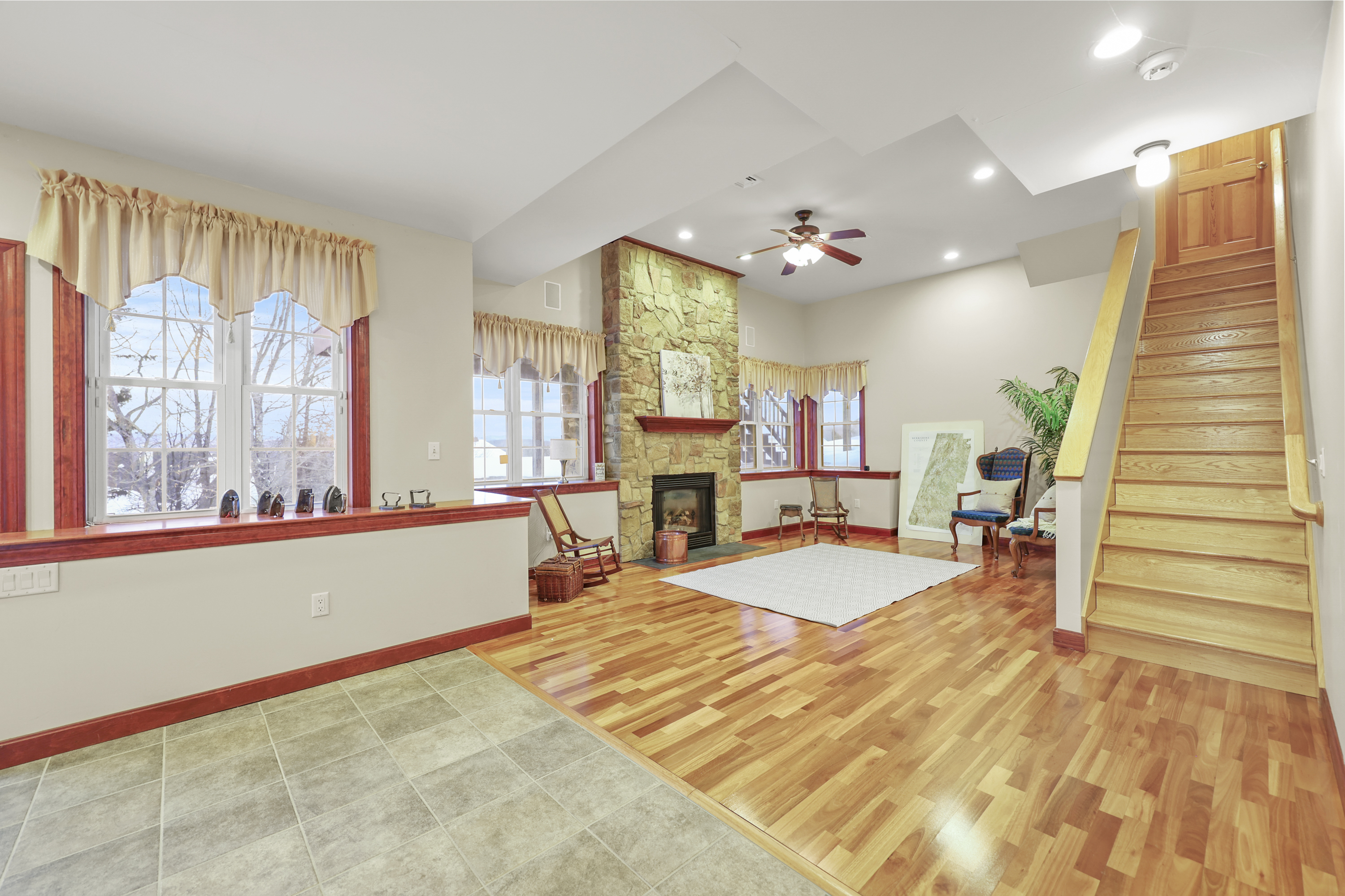  Majestic & Magical Berkshire Mountaintop Home with Views - 物件實景