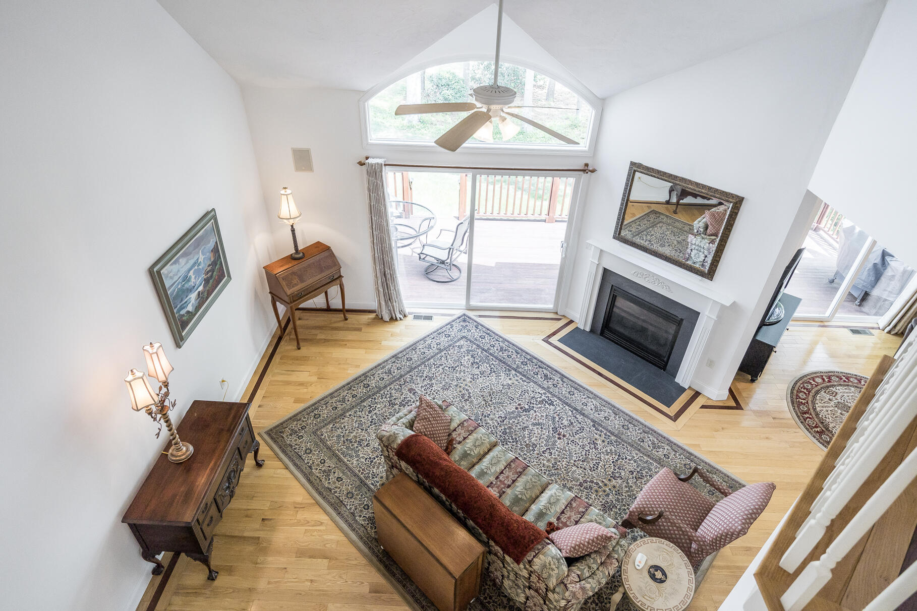  13 Laurel Hill Court - 物件實景