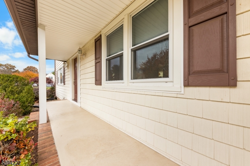 Readington Twp., New Jersey, 08889, United States, 4 Bedrooms Bedrooms, ,3 BathroomsBathrooms,Residential,For Sale,1989710