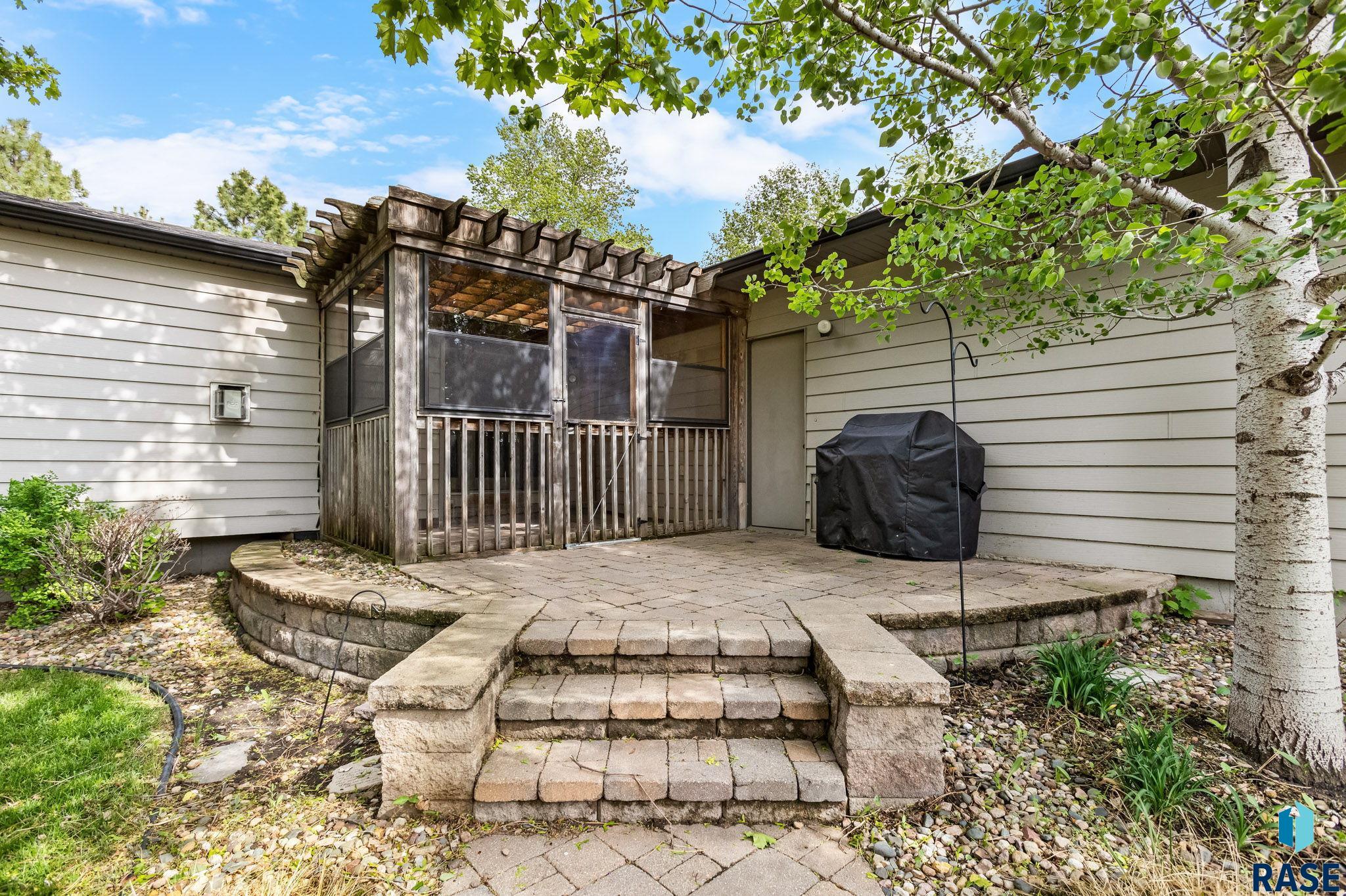 Harrisburg, South Dakota, 57032, United States, 5 Bedrooms Bedrooms, ,1 BathroomBathrooms,Residential,For Sale,1917762