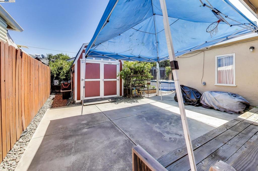 Hayward, California, 94544, United States, 3 Bedrooms Bedrooms, ,2 BathroomsBathrooms,Residential,For Sale,1938339