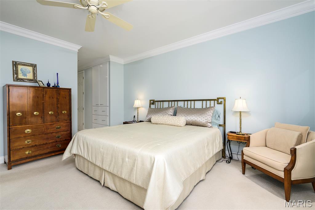 St Louis, Missouri, 63105, United States, 2 Bedrooms Bedrooms, ,2 BathroomsBathrooms,Residential,For Sale,1828450