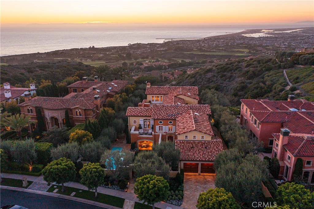 Newport Coast, California, 92657, United States, 4 Bedrooms Bedrooms, ,6 BathroomsBathrooms,Residential,For Sale,1896952
