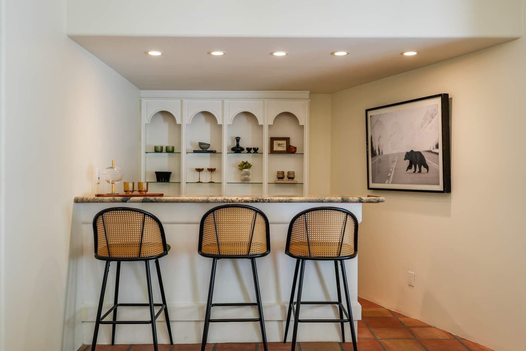 2216 East Live Oak Drive - 物件實景