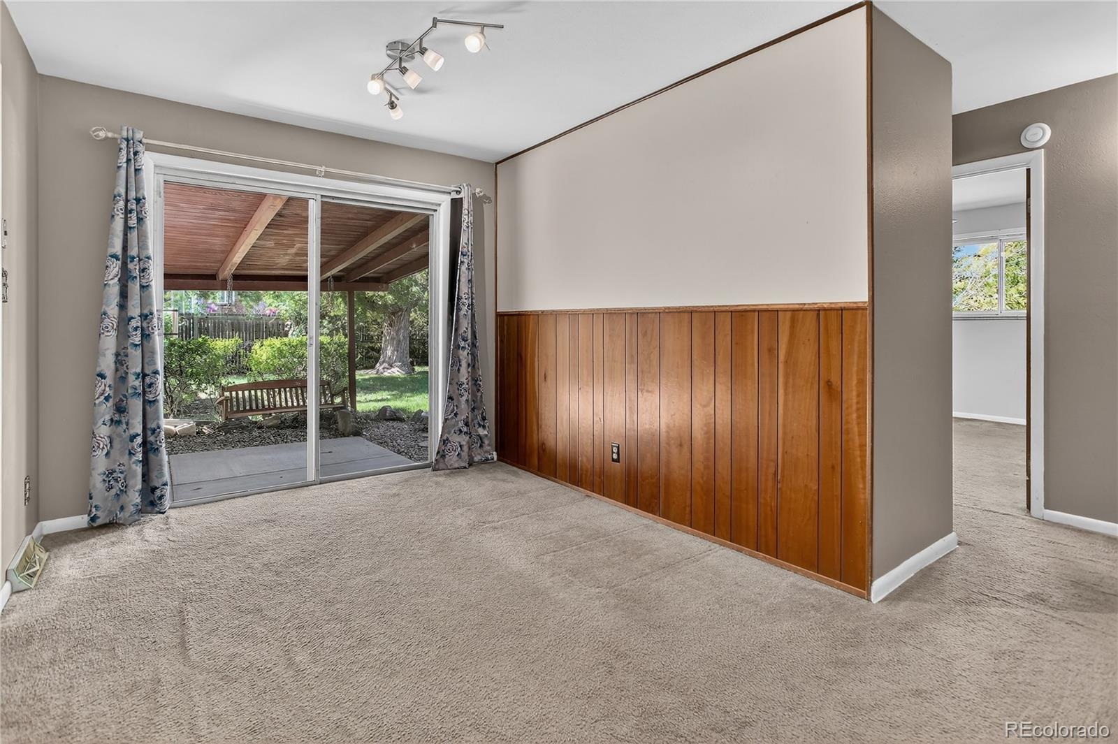 Arvada, Colorado, 80004, United States, 3 Bedrooms Bedrooms, ,1 BathroomBathrooms,Residential,For Sale,1960914