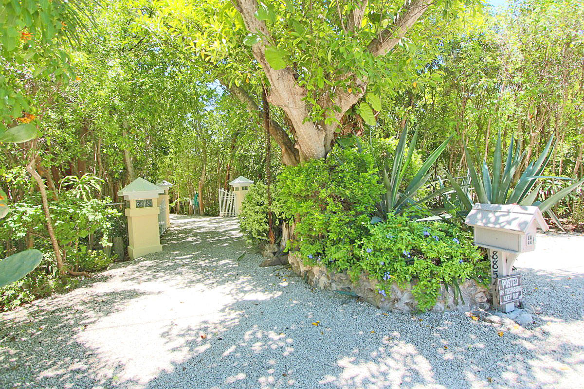 88547 Old Highway, Tavernier, Florida, 33070, United States, 4 Bedrooms Bedrooms, ,3 BathroomsBathrooms,Residential,For Sale,88547 Old Highway,1624824