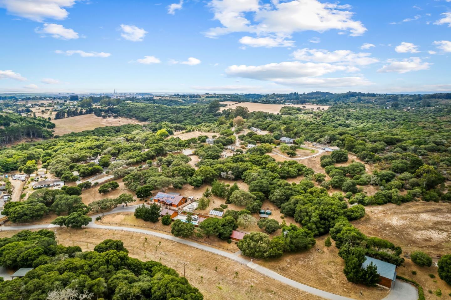 Salinas, California, 93907, United States, 3 Bedrooms Bedrooms, ,4 BathroomsBathrooms,Residential,For Sale,1899986