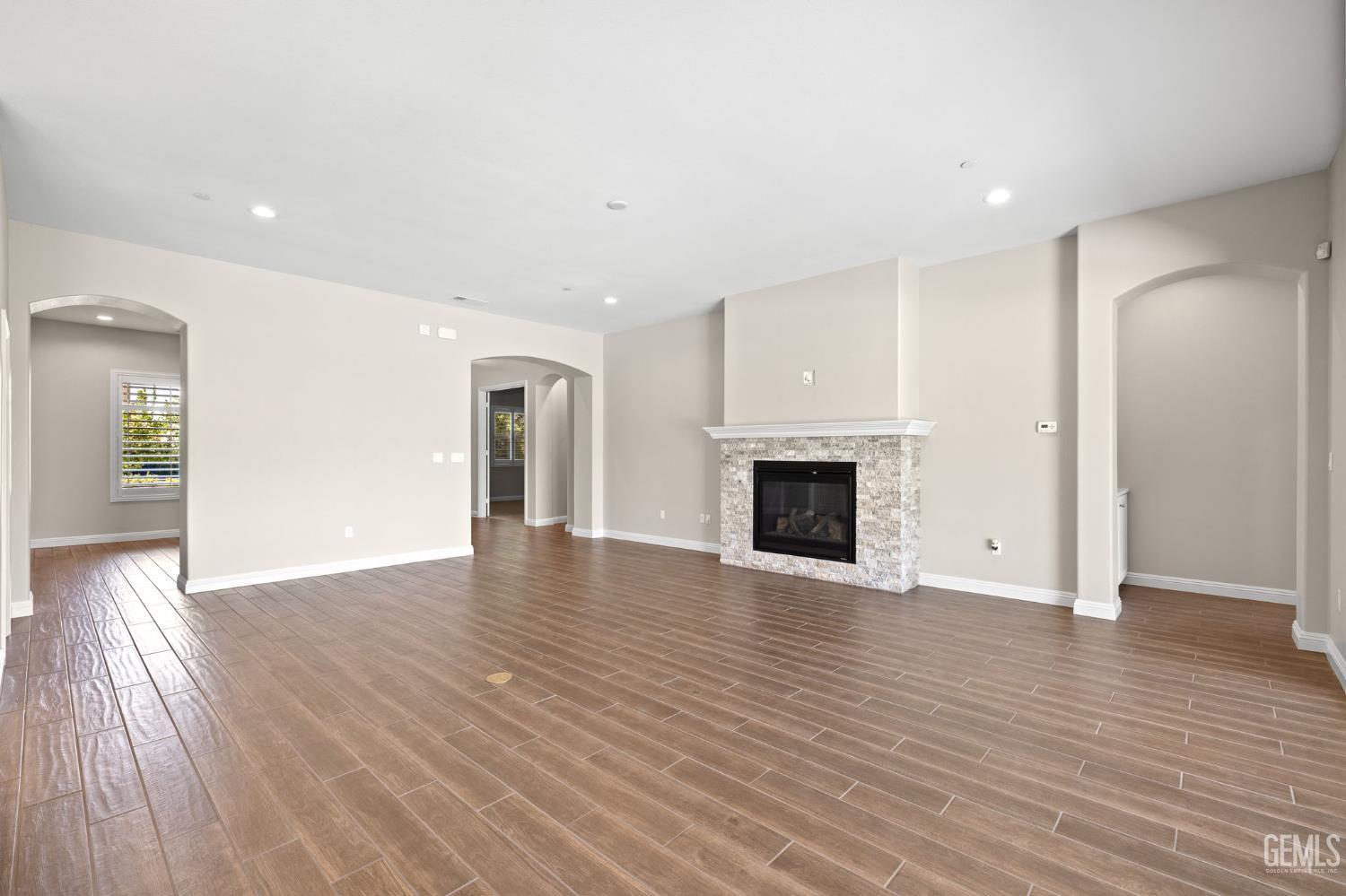 Bakersfield, California, 93311, United States, 4 Bedrooms Bedrooms, ,3 BathroomsBathrooms,Residential,For Sale,1926375
