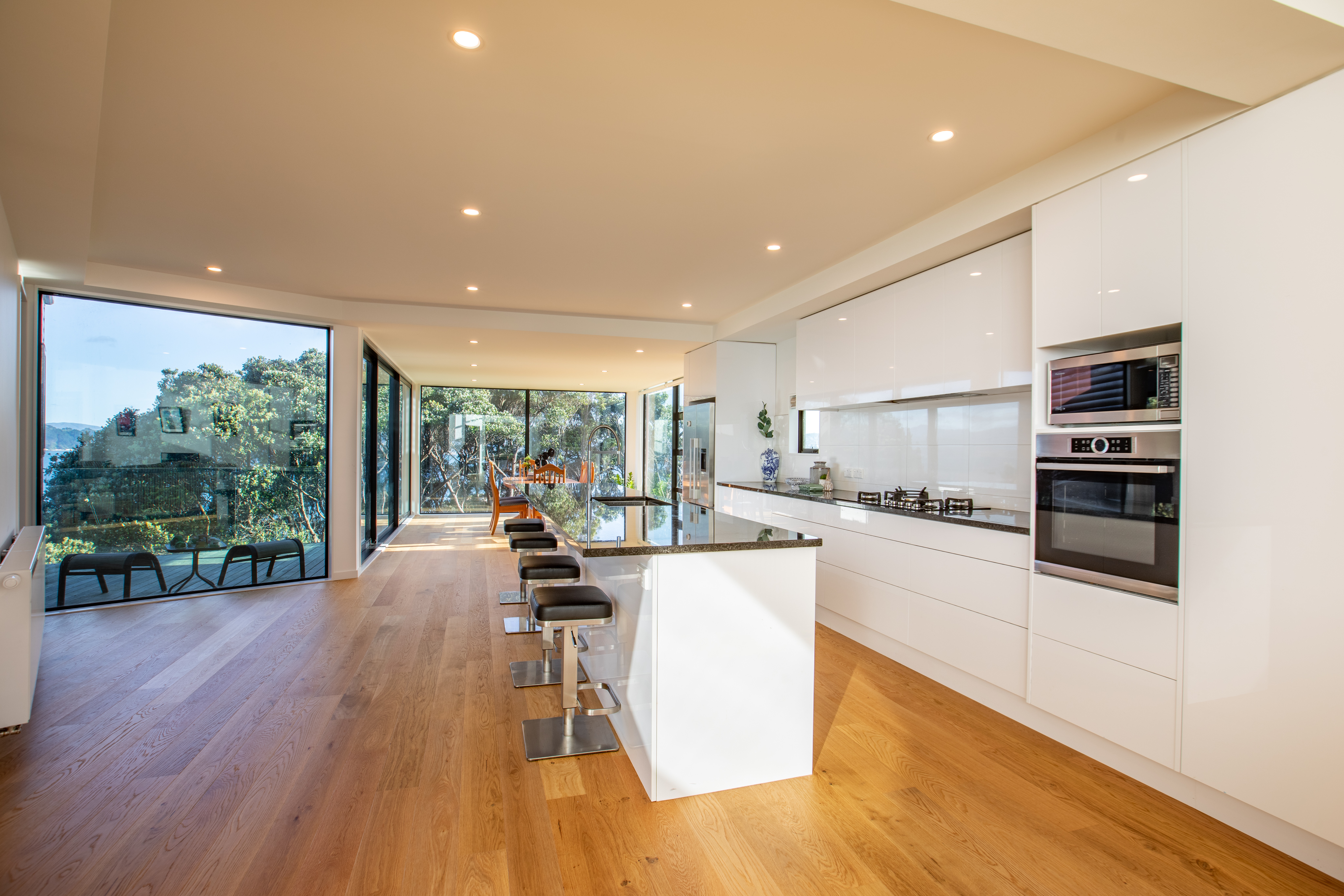  10 Satchell Way, Kaiwharawhara - 物件實景