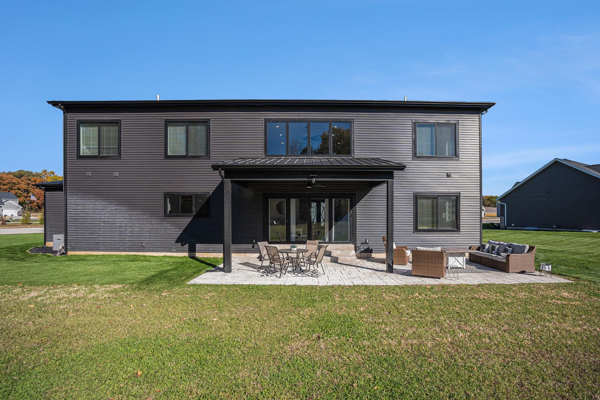 Elkhart, Indiana, 46517, United States, 7 Bedrooms Bedrooms, ,6 BathroomsBathrooms,Residential,For Sale,1987525