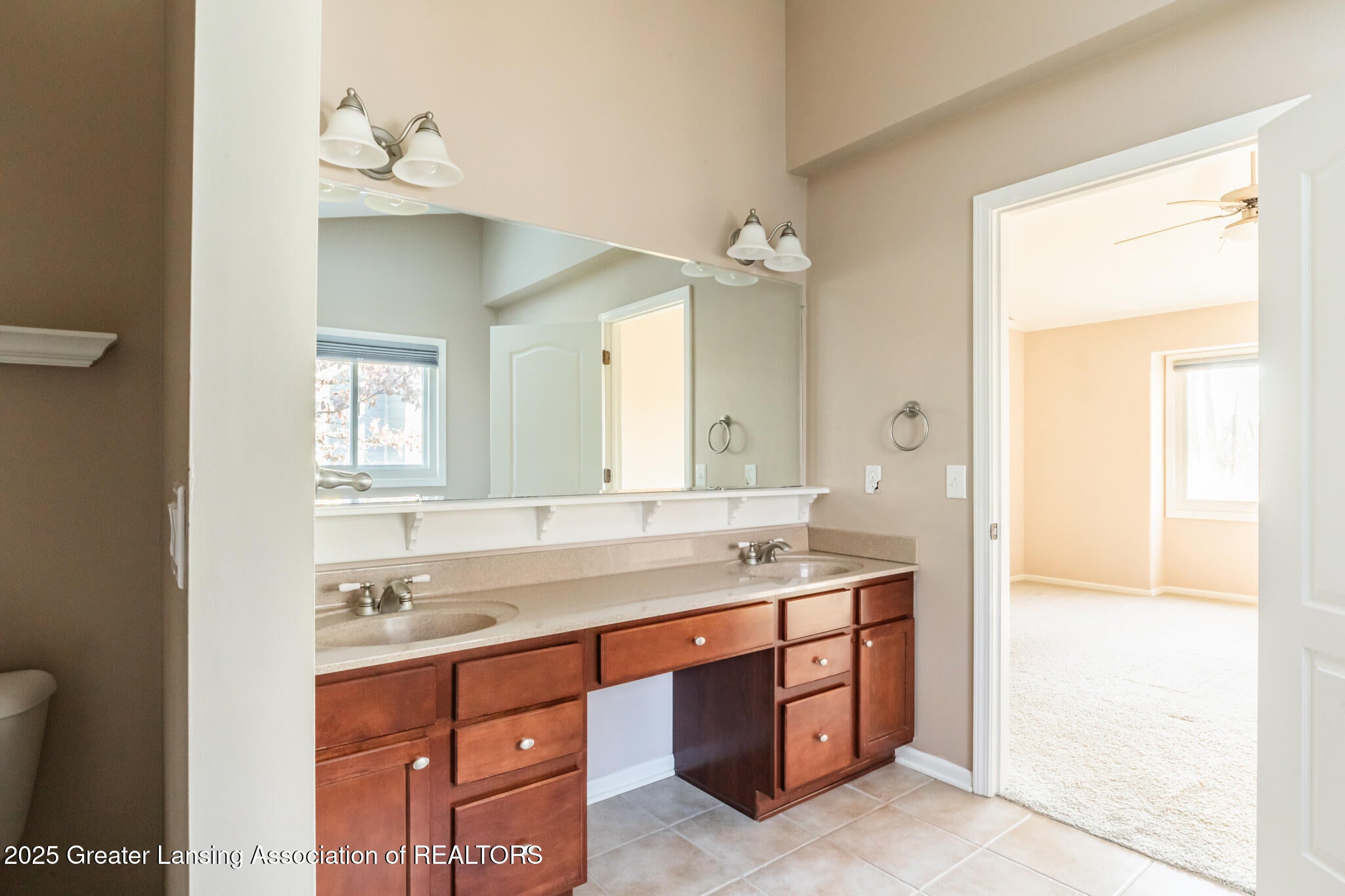 East Lansing, Michigan, 48823, United States, 5 Bedrooms Bedrooms, ,3 BathroomsBathrooms,Residential,For Sale,1991518