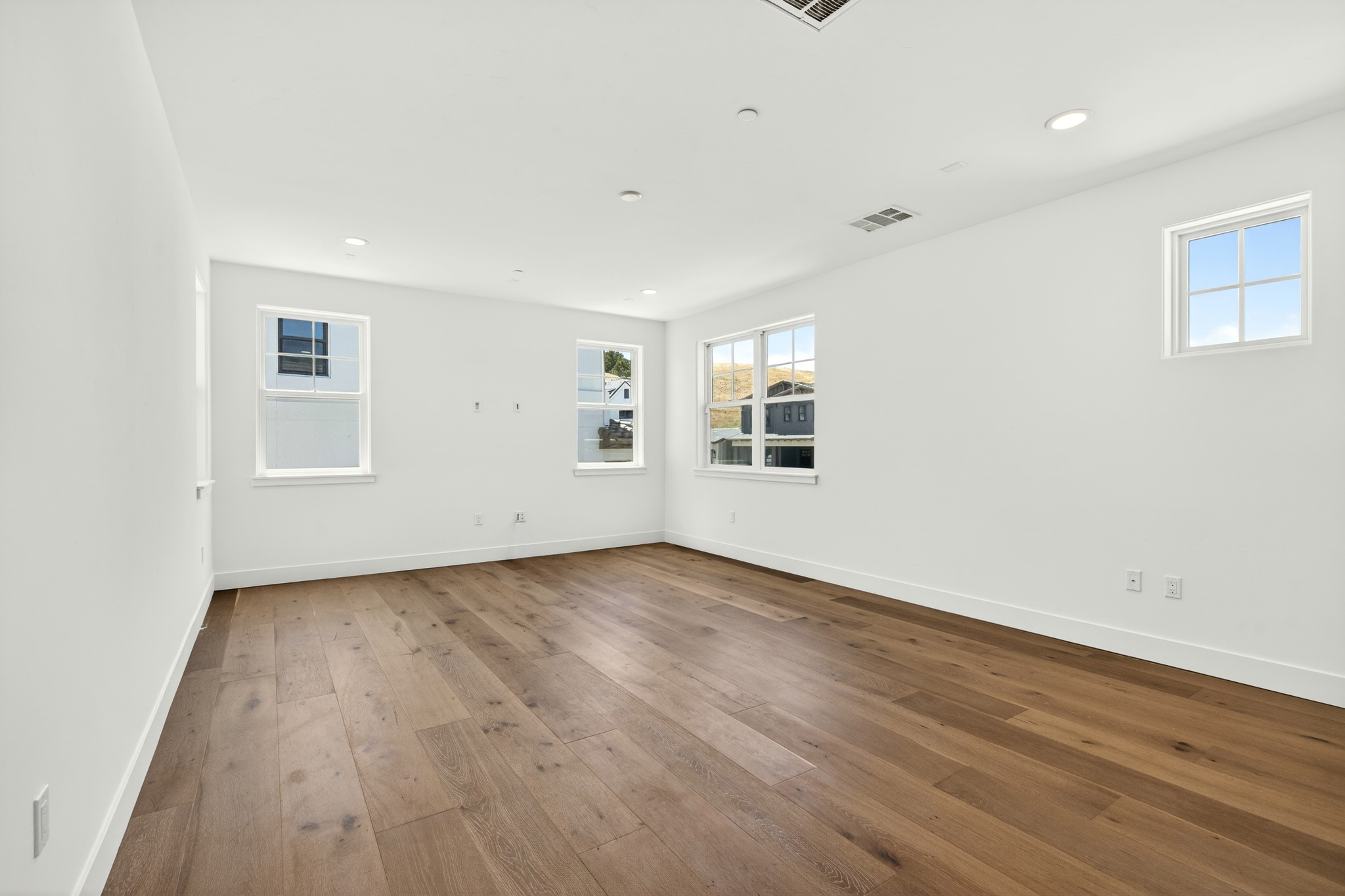  New Construction in the Heart of Danville - 物件實景