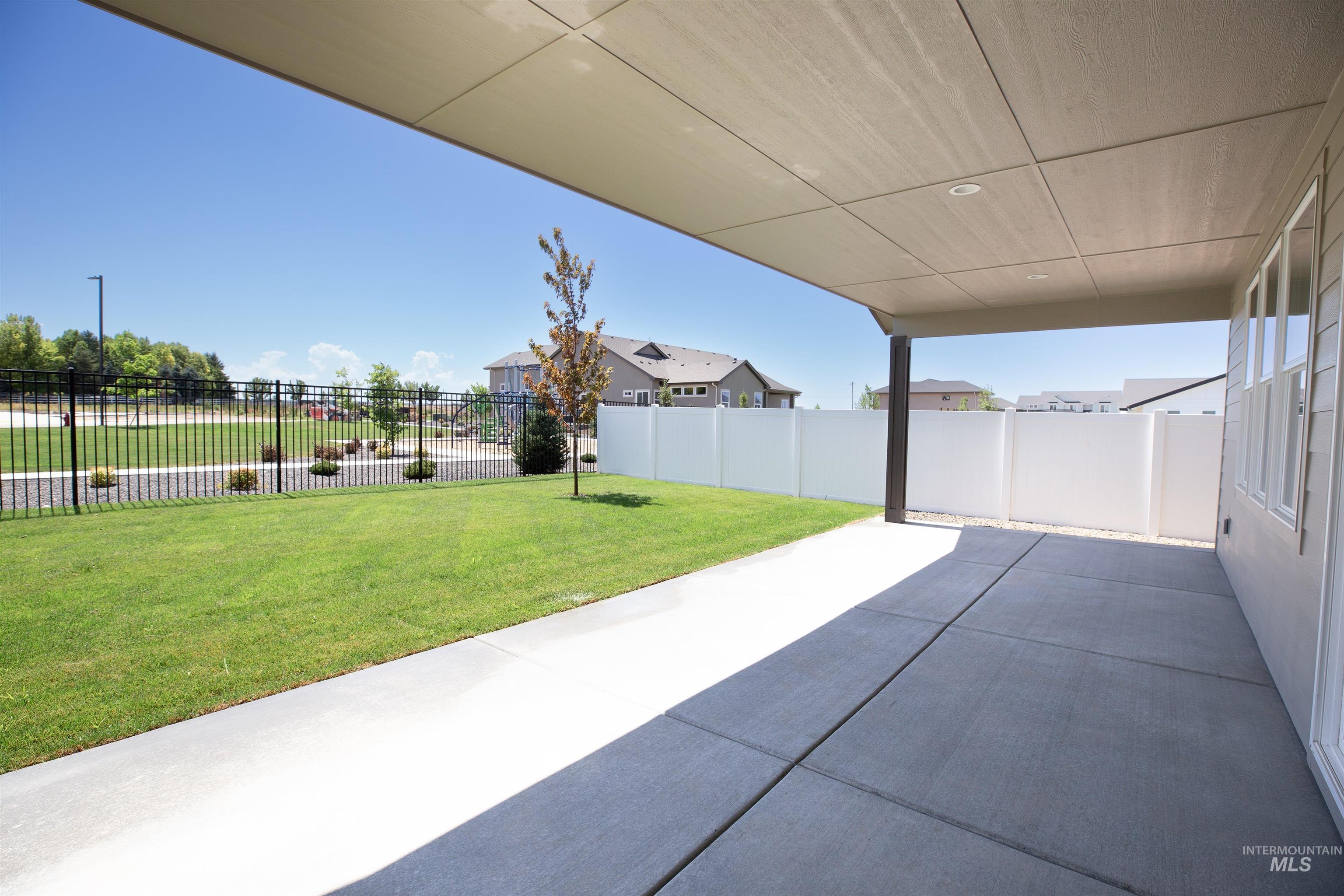 Meridian, Idaho, 83642, United States, 3 Bedrooms Bedrooms, ,3 BathroomsBathrooms,Residential,For Sale,1867465