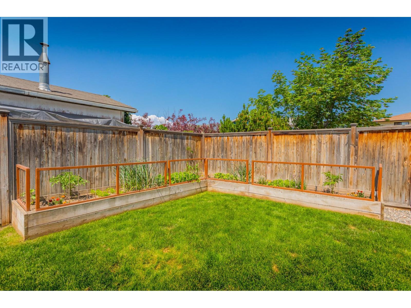 KELOWNA, British Columbia, V1X 2H2, CA, 3 Bedrooms Bedrooms, ,3 BathroomsBathrooms,Residential,For Sale,1948165