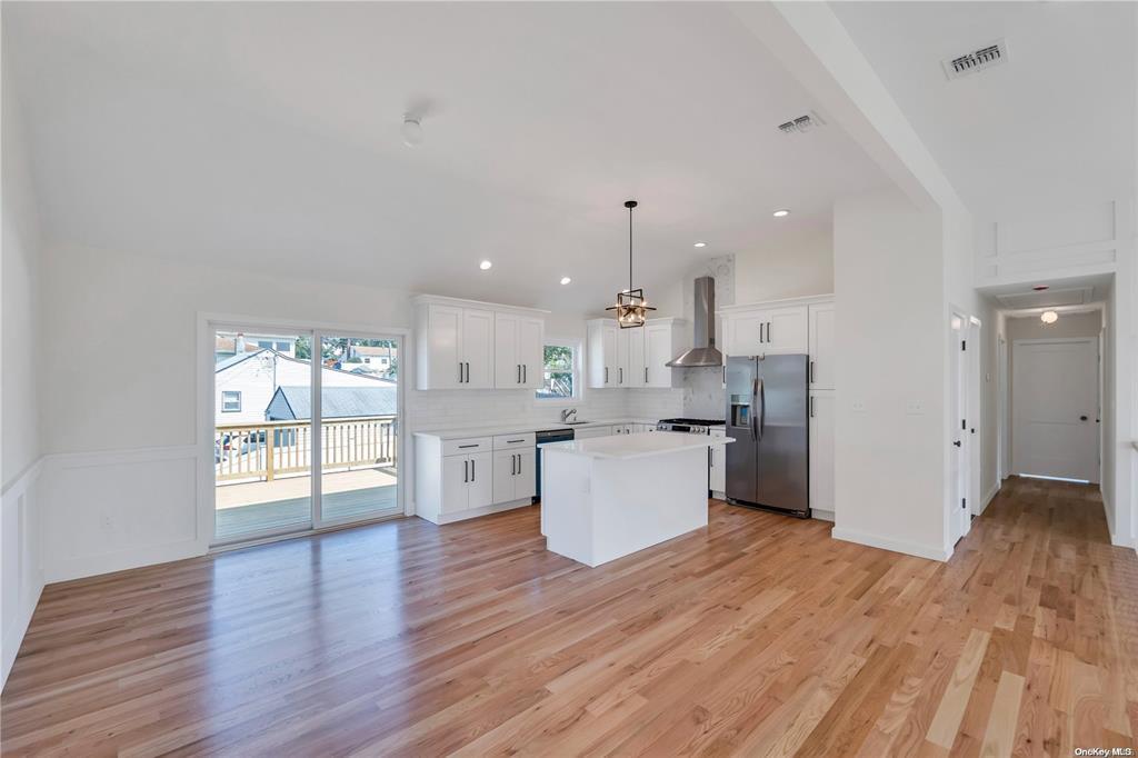 Ridge, New York, 11961, United States, 4 Bedrooms Bedrooms, ,3 BathroomsBathrooms,Residential,For Sale,1768348