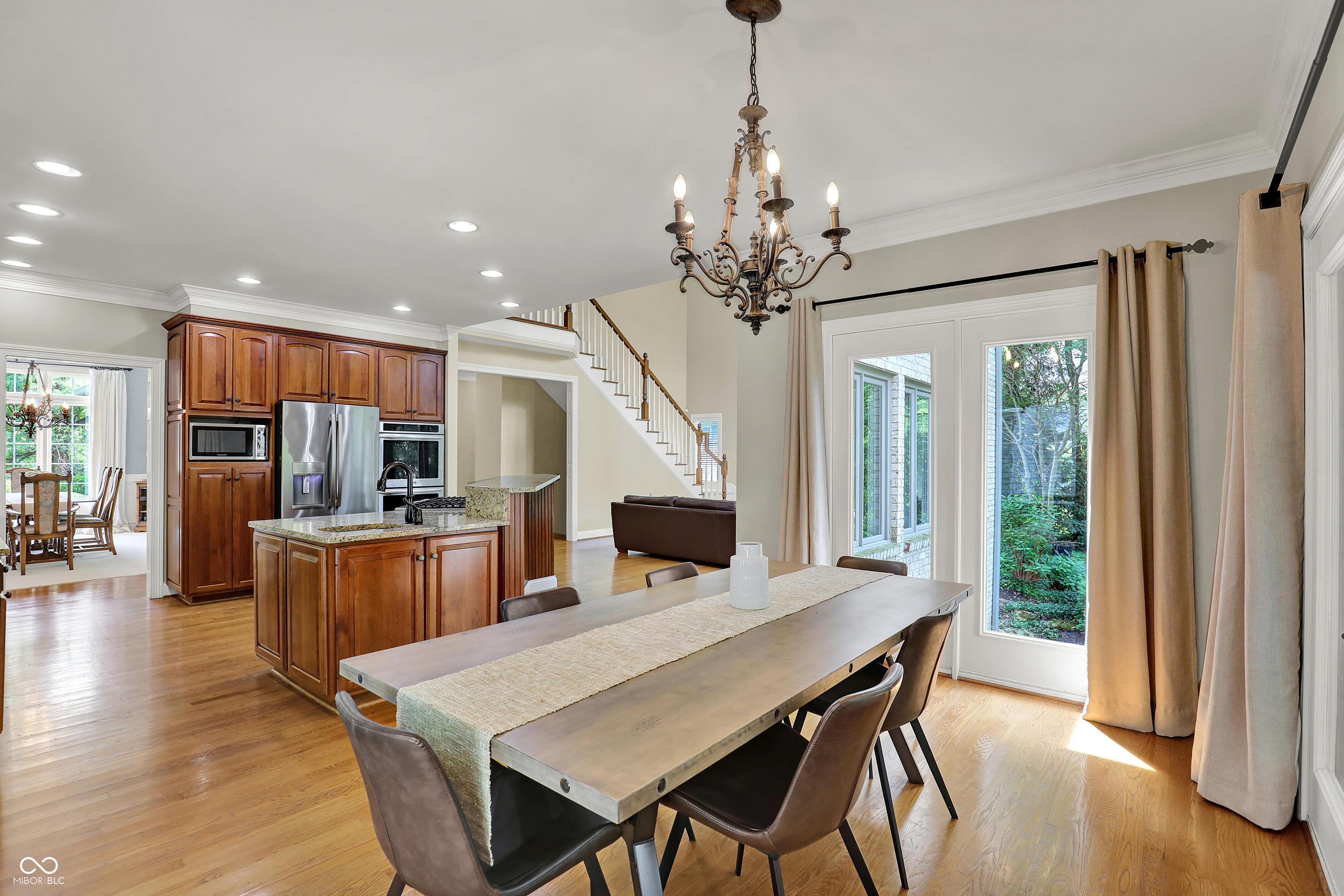 Zionsville, Indiana, 46077, United States, 5 Bedrooms Bedrooms, ,5 BathroomsBathrooms,Residential,For Sale,1978641