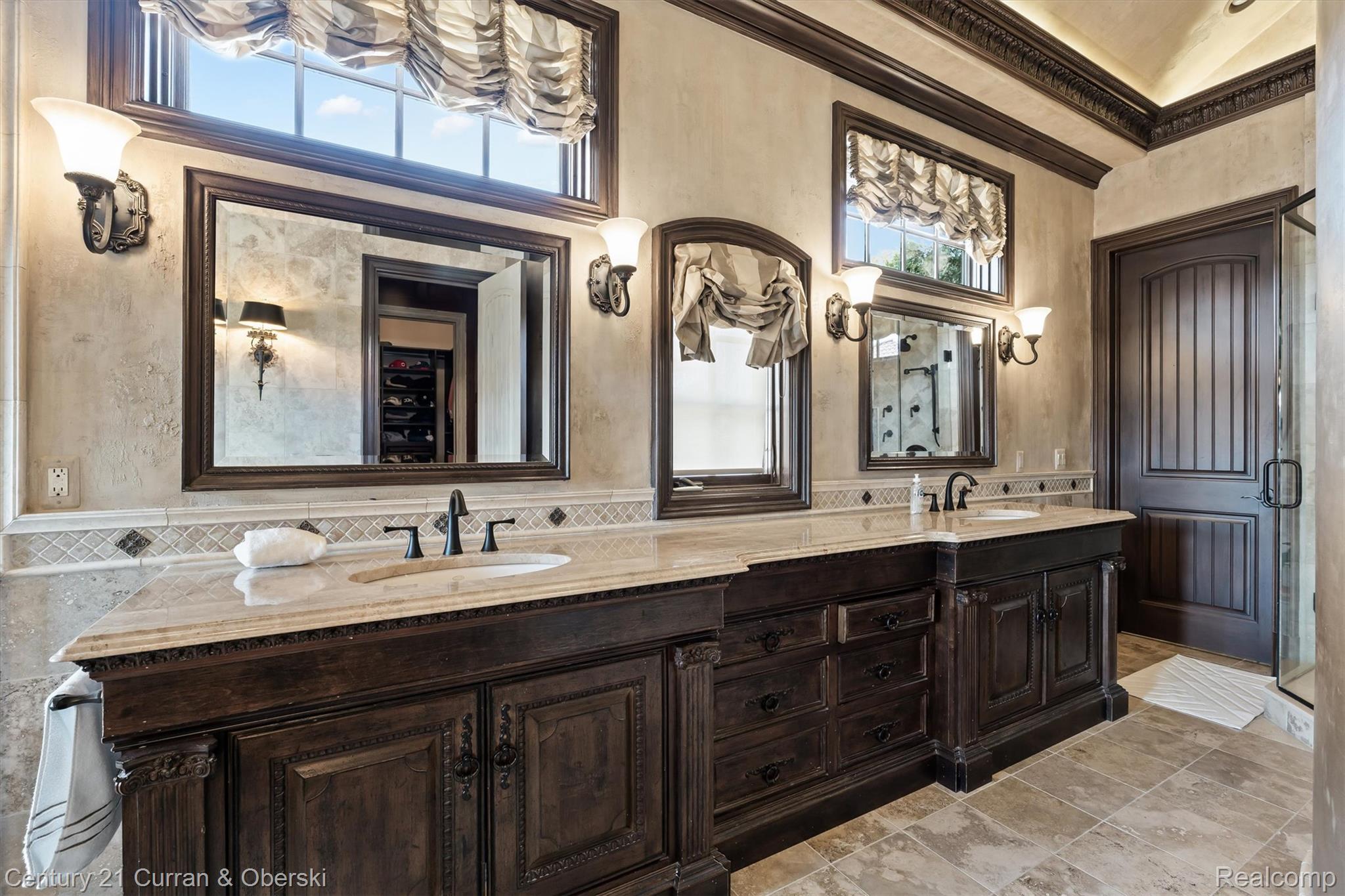 Northville, Michigan, 48168, United States, 4 Bedrooms Bedrooms, ,7 BathroomsBathrooms,Residential,For Sale,2038864