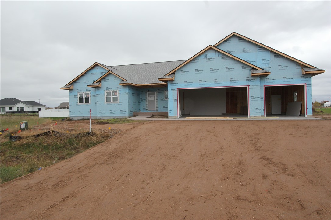 Chippewa Falls, Wisconsin, 54729, United States, 5 Bedrooms Bedrooms, ,3 BathroomsBathrooms,Residential,For Sale,1978028