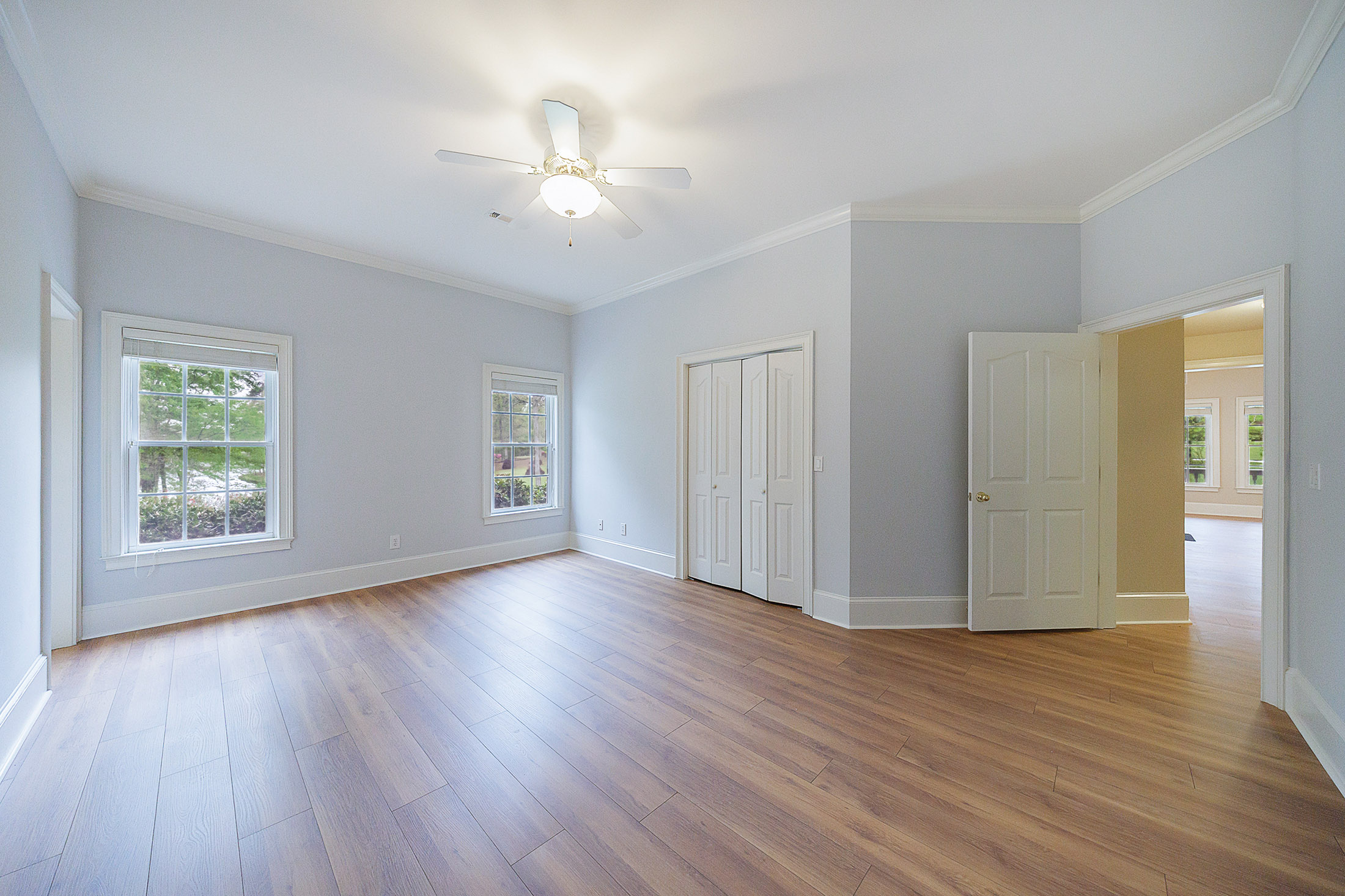  A Rare Opportunity to Own a Developer-Designed Lakefront Estate - 物件實景