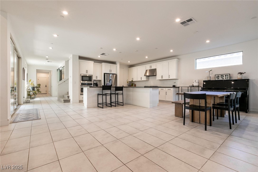 Henderson, Nevada, 89044, United States, 3 Bedrooms Bedrooms, ,4 BathroomsBathrooms,Residential,For Sale,1951006