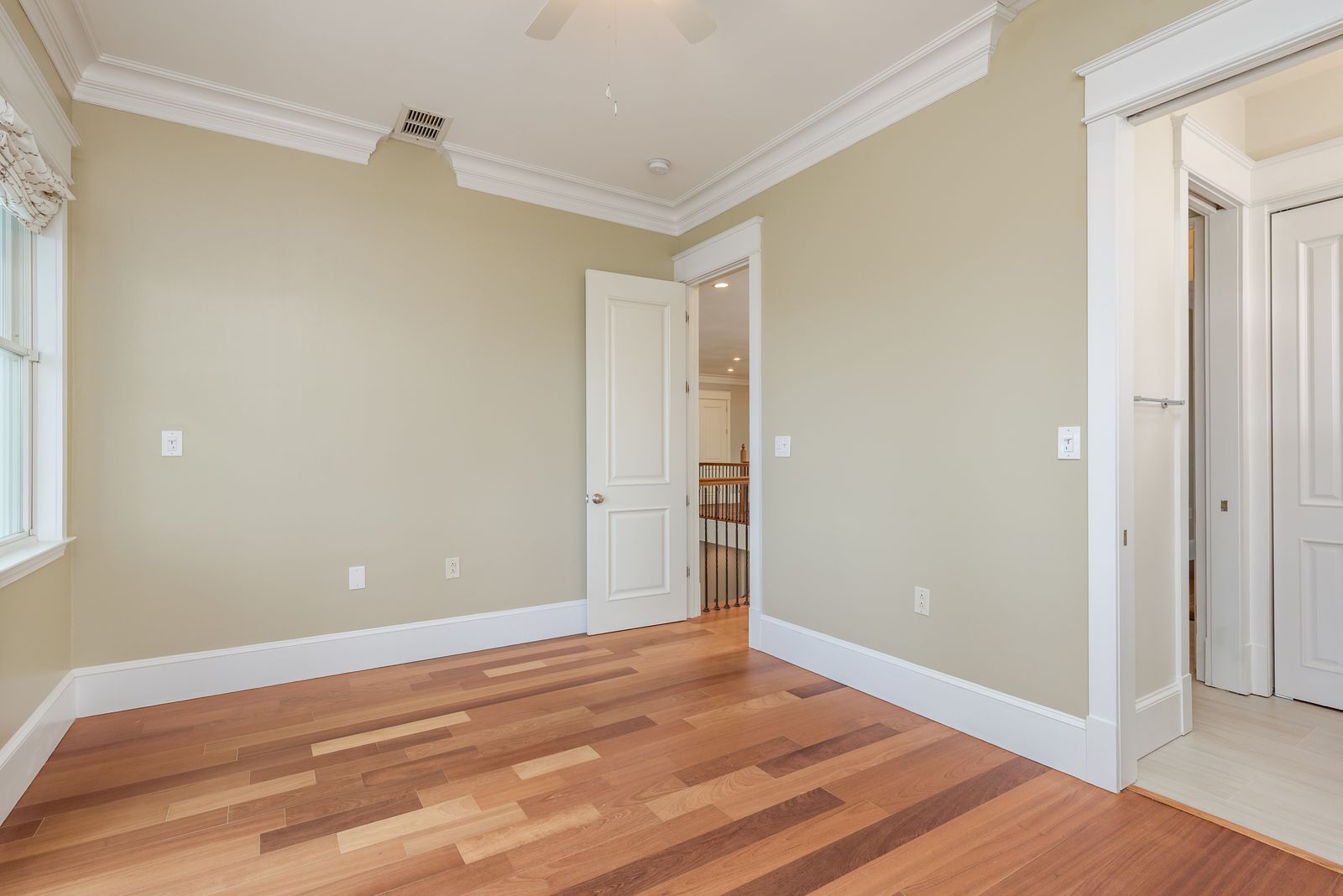 Clearwater, Florida, 33767, United States, 5 Bedrooms Bedrooms, ,5 BathroomsBathrooms,Residential,For Sale,1984474