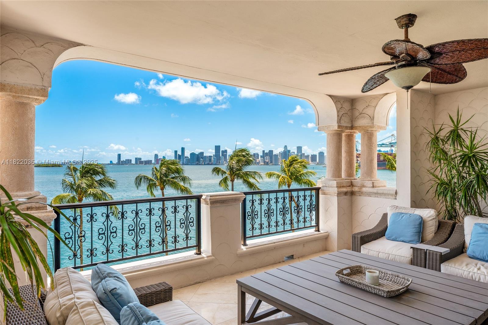 Miami Beach, Florida, 33109, United States, 4 Bedrooms Bedrooms, ,5 BathroomsBathrooms,Residential,For Sale,1858319