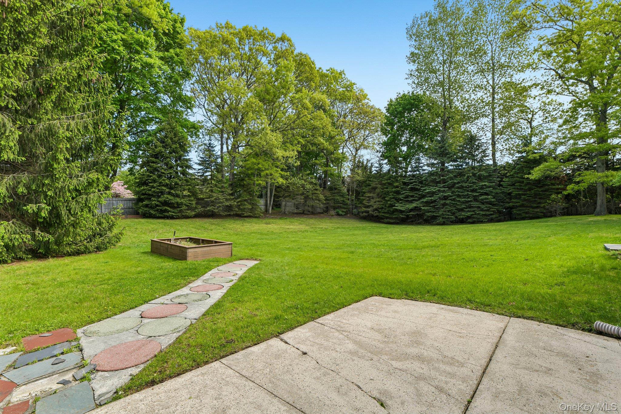  193 Cambon Avenue, Saint James, NY, 11780 - 物件實景