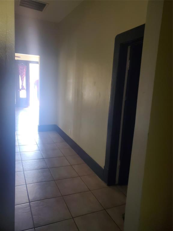 Dallas, Texas, 75208, United States, 3 Bedrooms Bedrooms, ,2 BathroomsBathrooms,Residential,For Sale,1994200