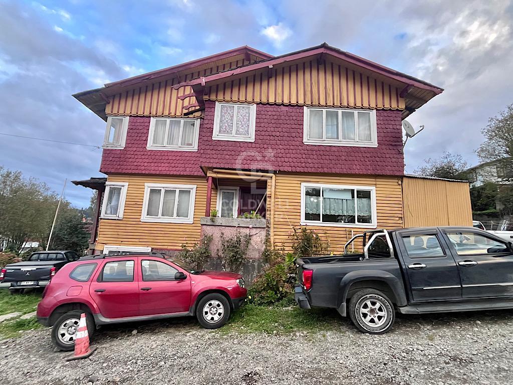 Puerto Montt, Chile, 7 Bedrooms Bedrooms, ,3 BathroomsBathrooms,Residential,For Sale,1991776