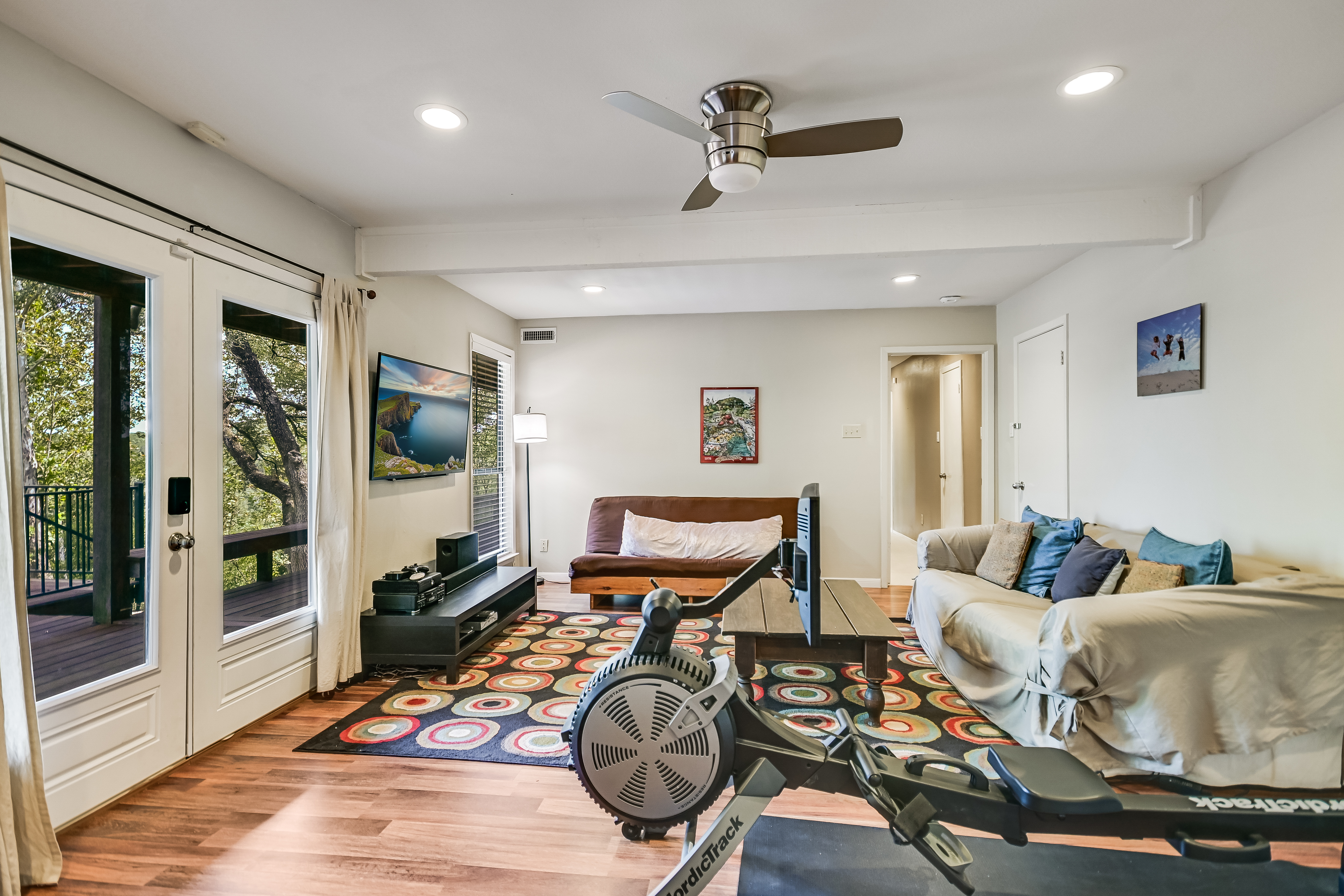  JUST LISTED - Treetop living in Lost Creek - 物件實景