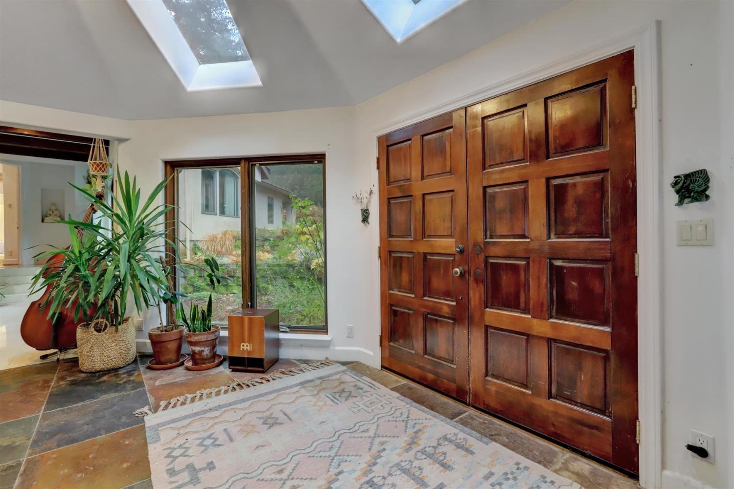 Nevada City, California, 95959, United States, 6 Bedrooms Bedrooms, ,5 BathroomsBathrooms,Residential,For Sale,1997761