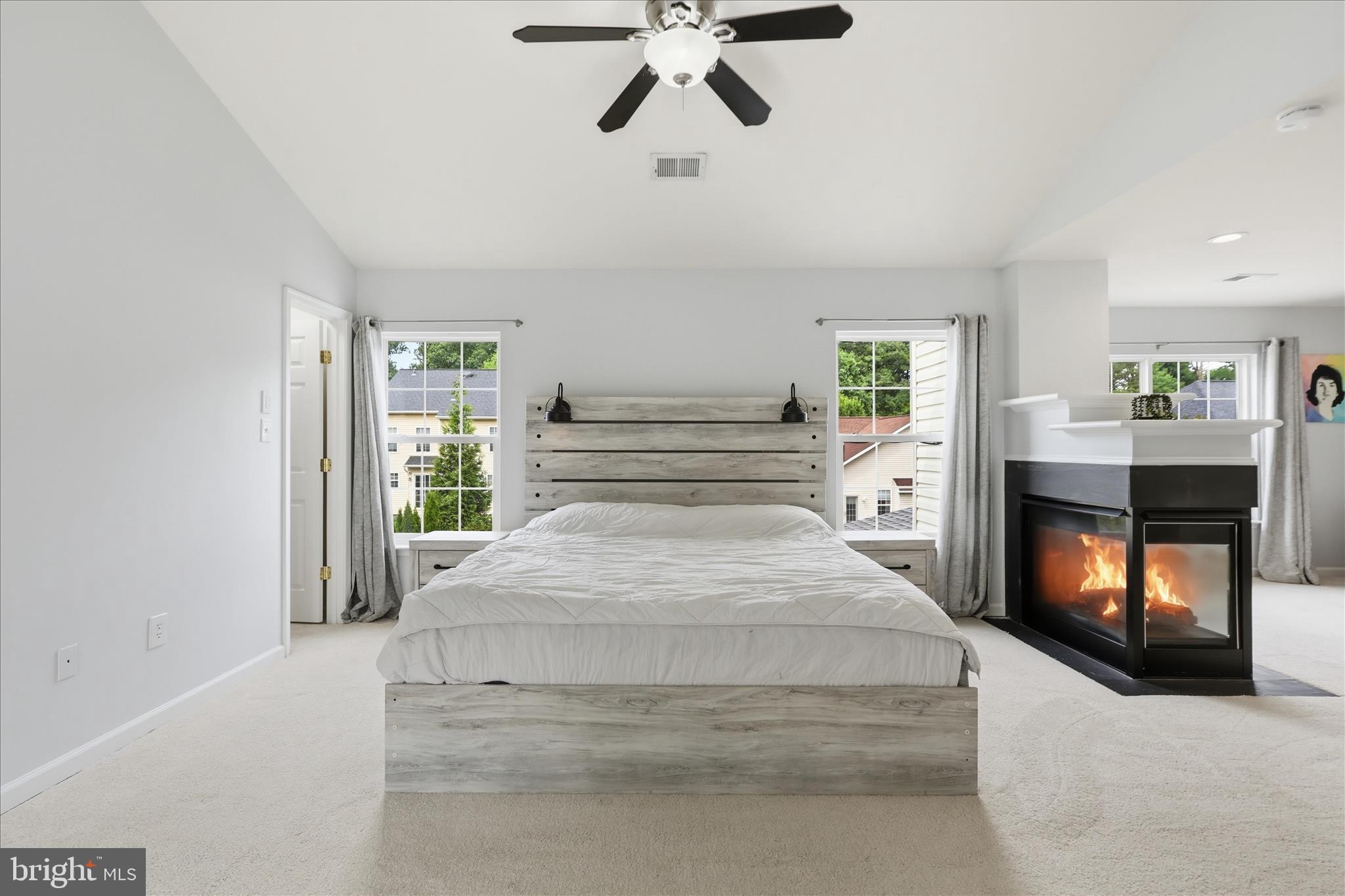 Woodbridge, Virginia, 22193, United States, 4 Bedrooms Bedrooms, ,4 BathroomsBathrooms,Residential,For Sale,2048672