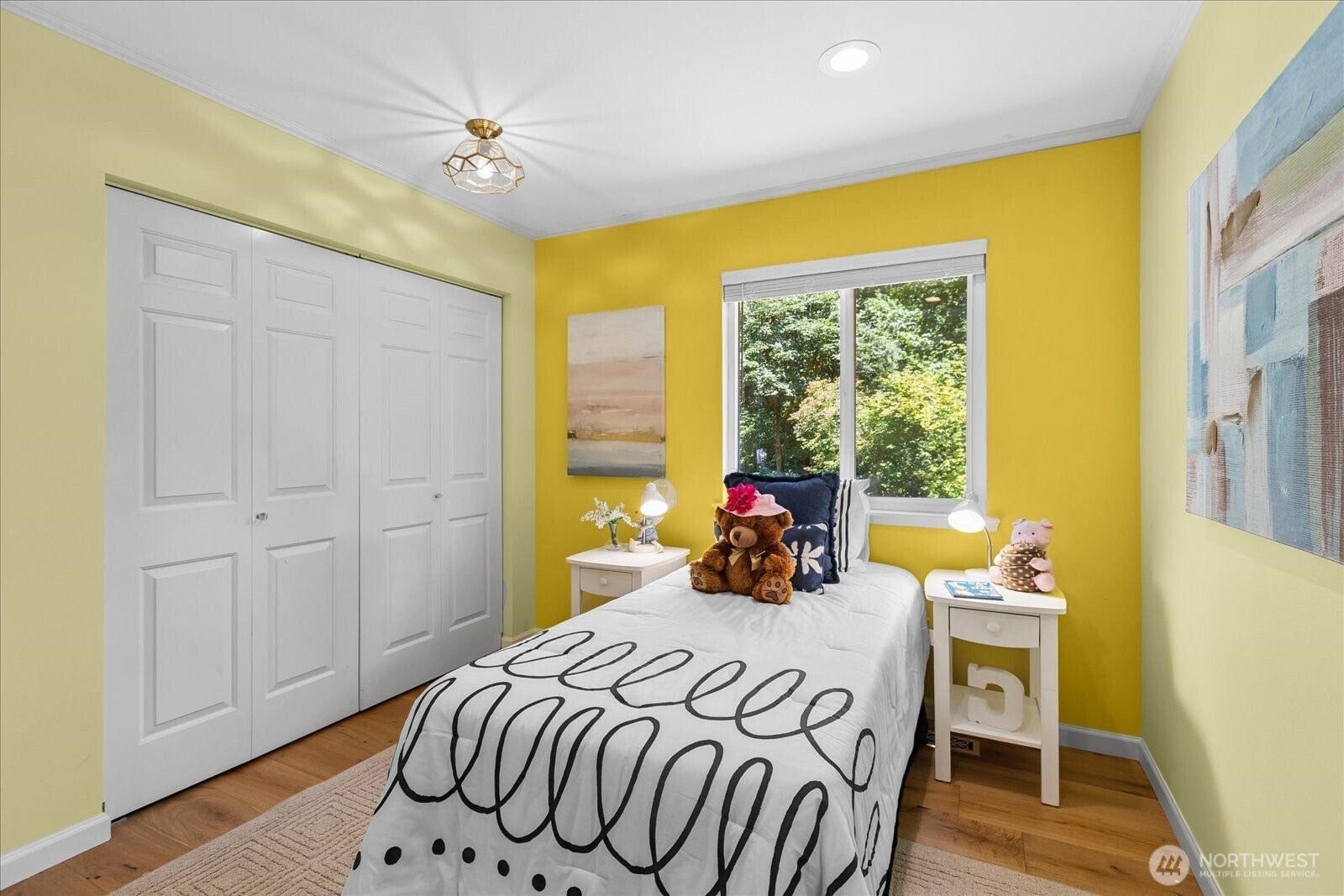 Woodinville, Washington, 98072, United States, 4 Bedrooms Bedrooms, ,2 BathroomsBathrooms,Residential,For Sale,1979397