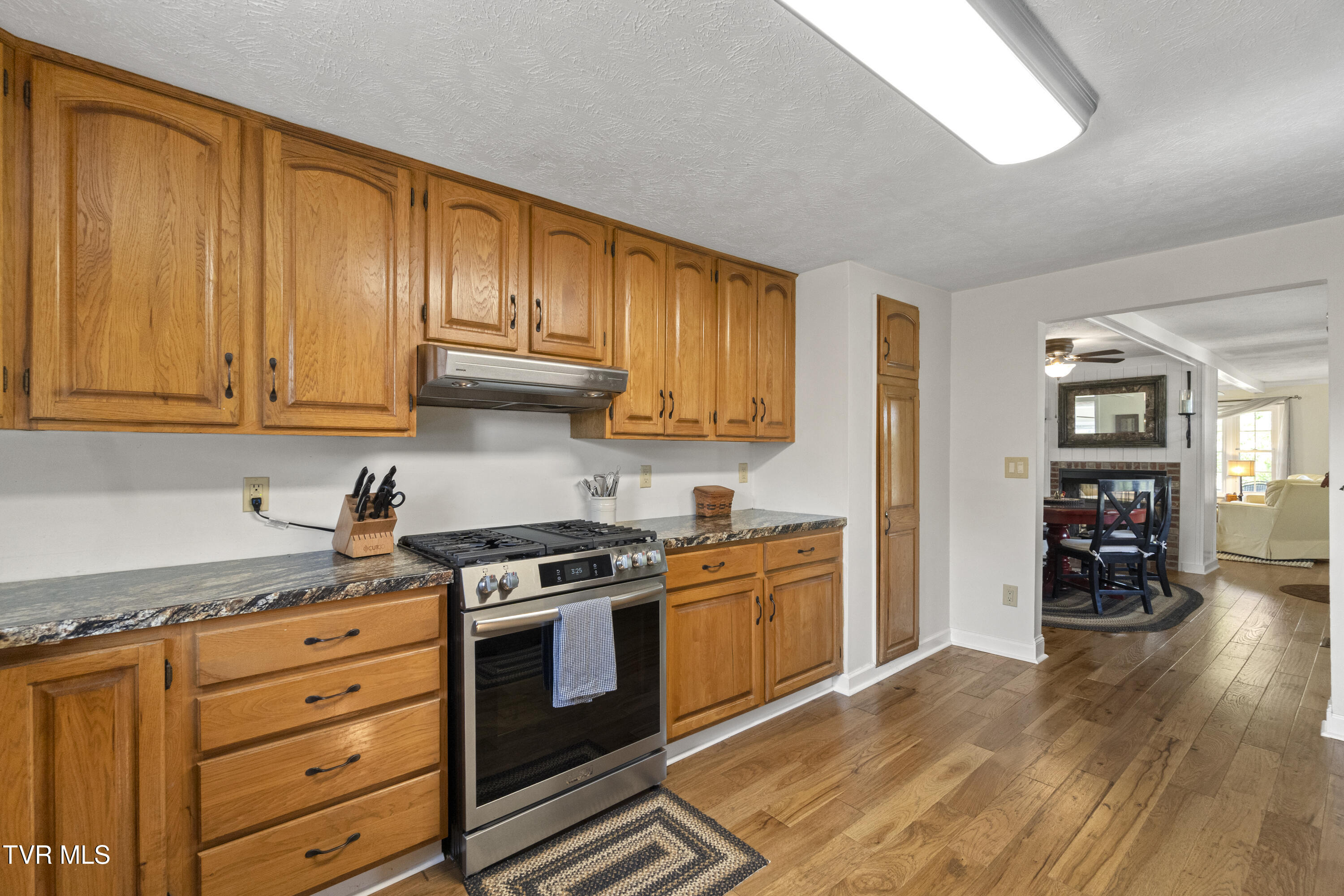 Greeneville, Tennessee, 37745, United States, 3 Bedrooms Bedrooms, ,3 BathroomsBathrooms,Residential,For Sale,2039547