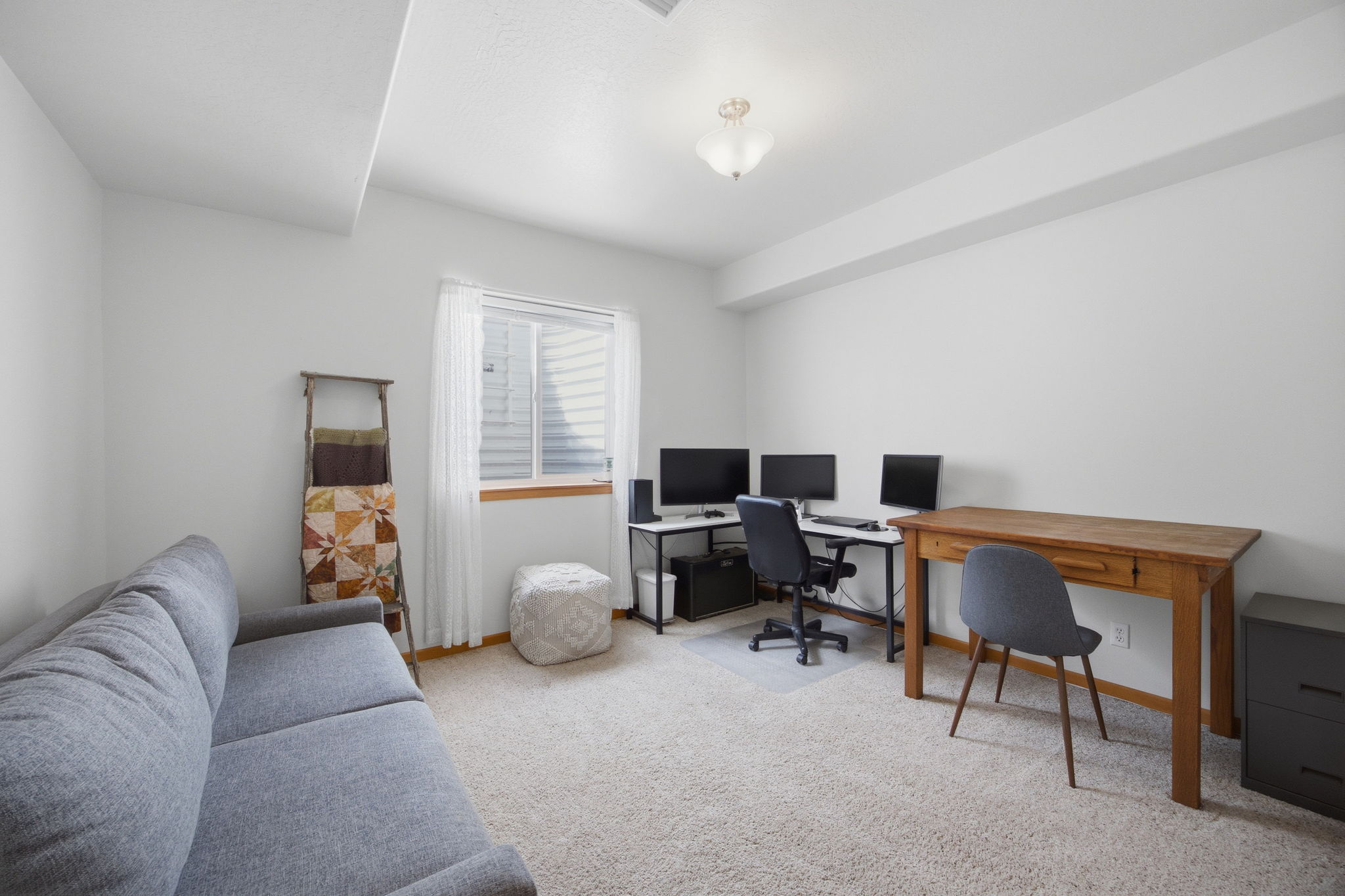  6001 Hobson Lane - 物件實景