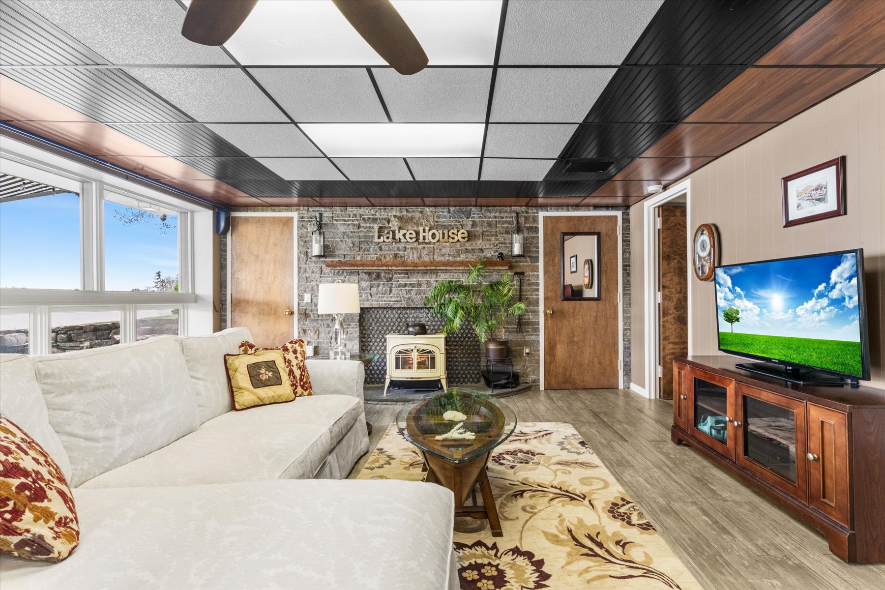  45 Lakeshore Drive Extension, West Brookfield, MA 01585 - 物件實景